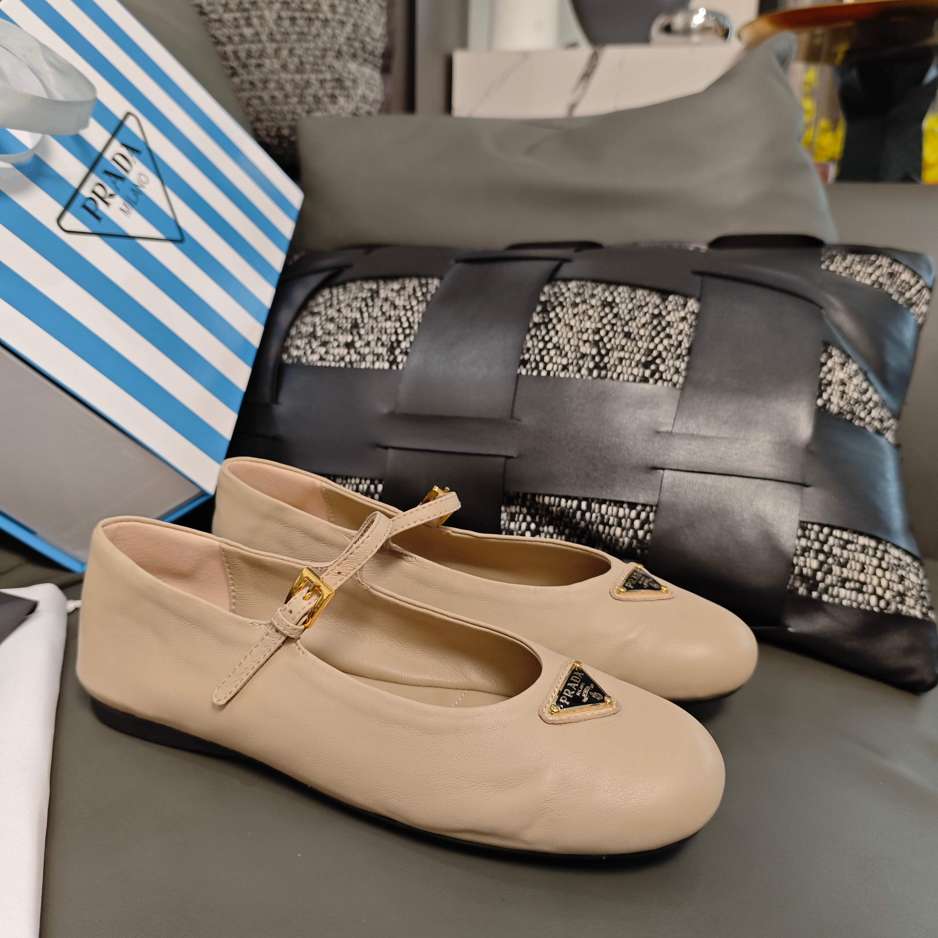 LuxluxHouse Best Quality Women Shoes Prada