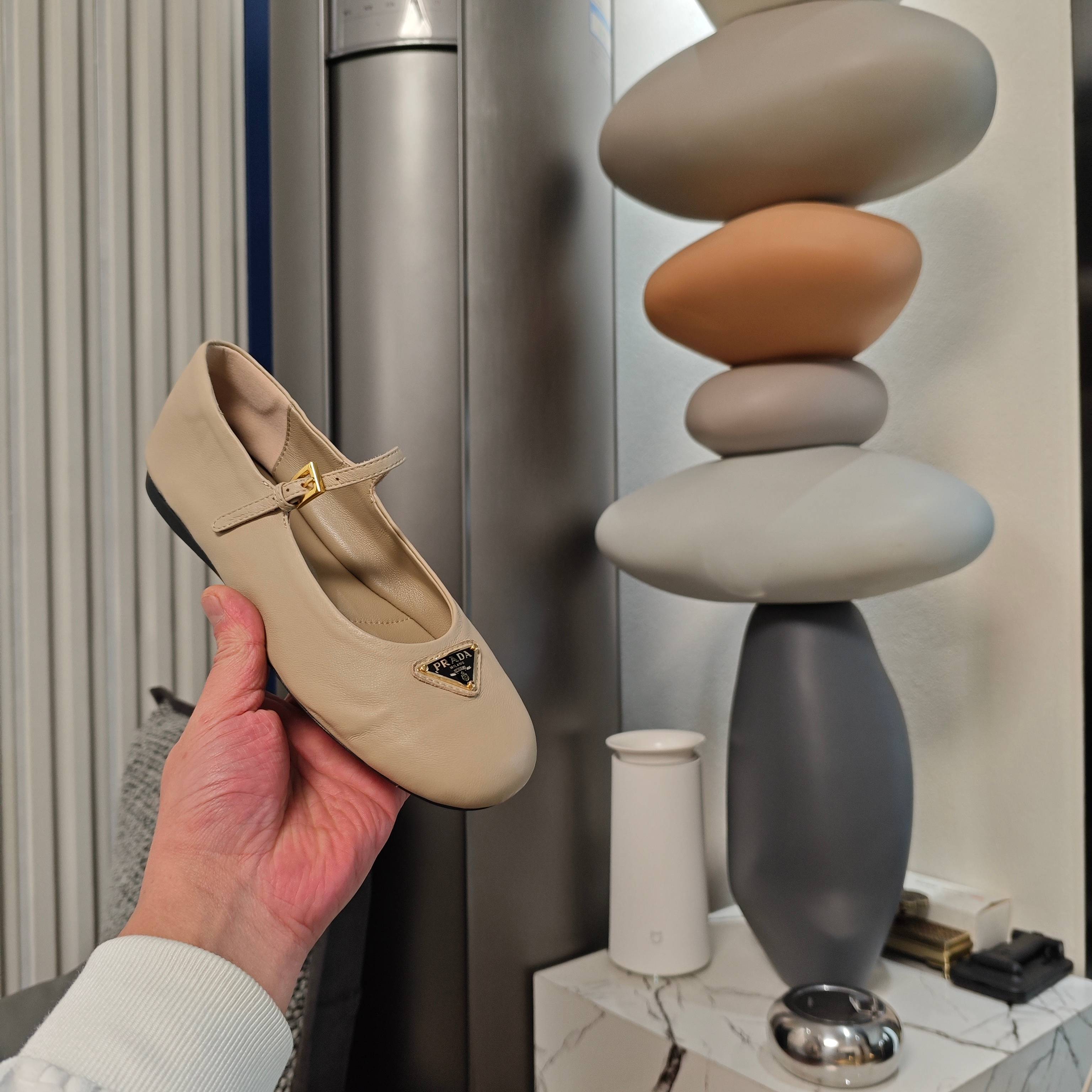 LuxluxHouse Best Quality Women Shoes Prada