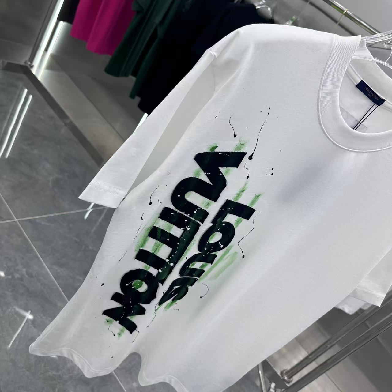 LuxluxHouse Best Quality Clothes T-shirt Louis Vuitton