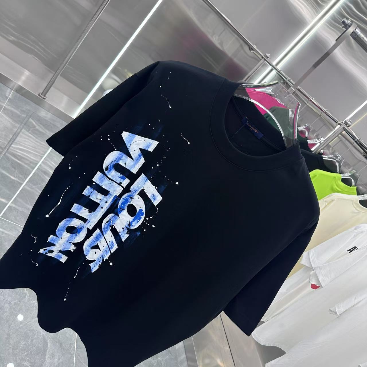 LuxluxHouse Best Quality Clothes T-shirt Louis Vuitton