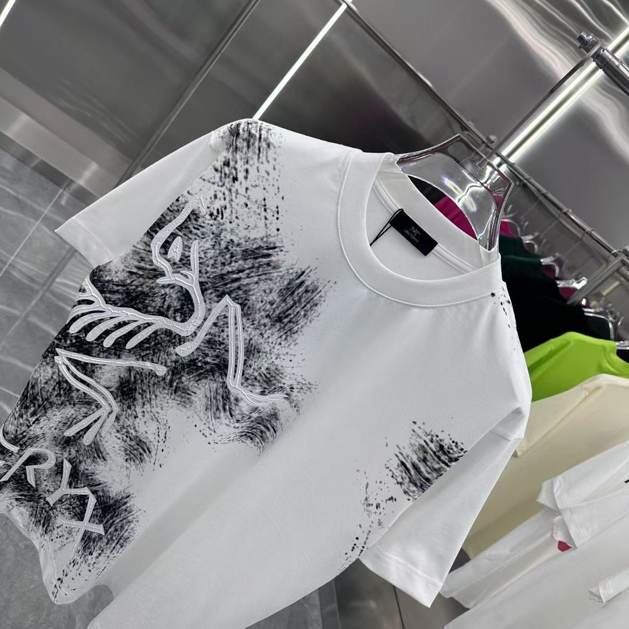 LuxluxHouse Best Quality Clothes T-shirt Arcteryx