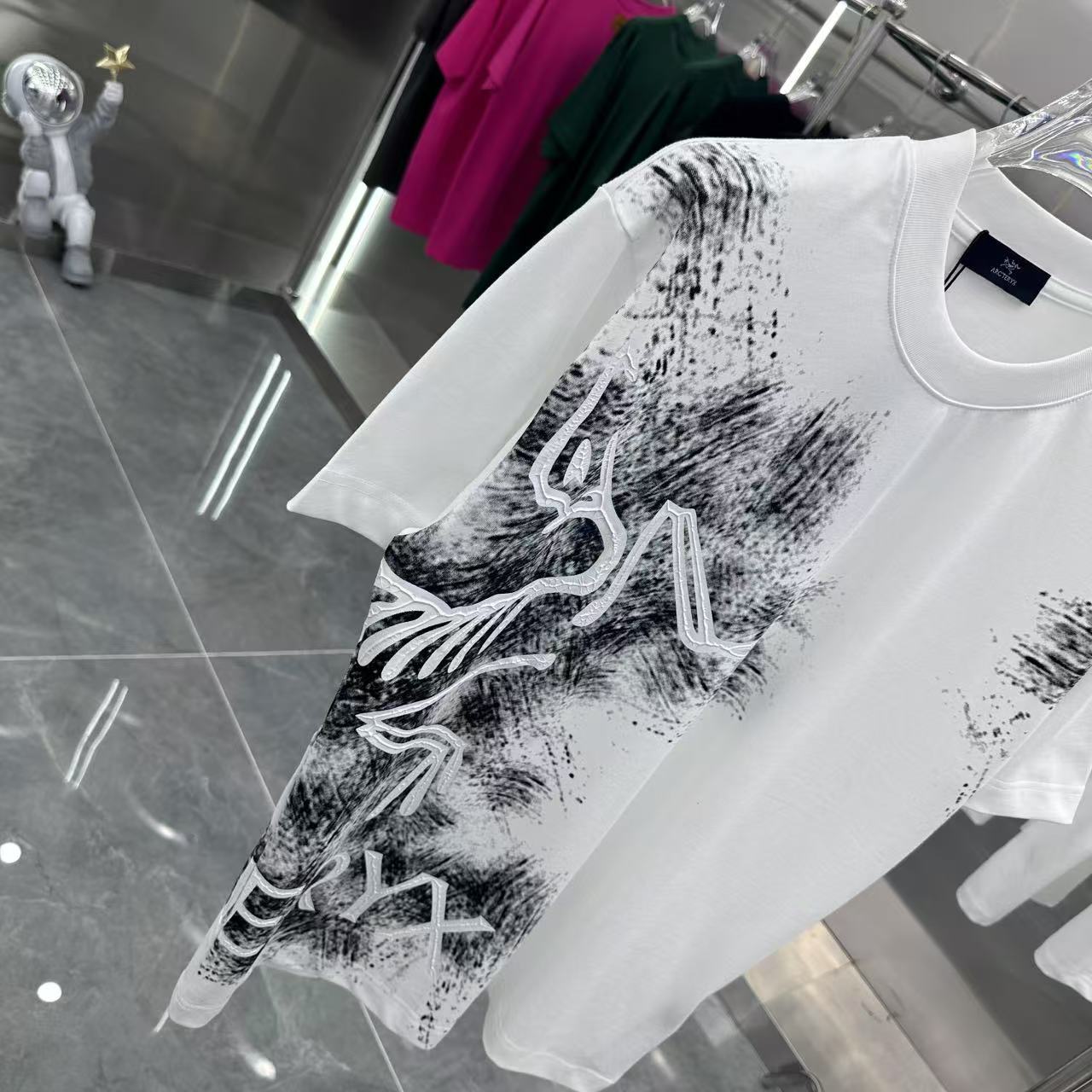 LuxluxHouse Best Quality Clothes T-shirt Arcteryx