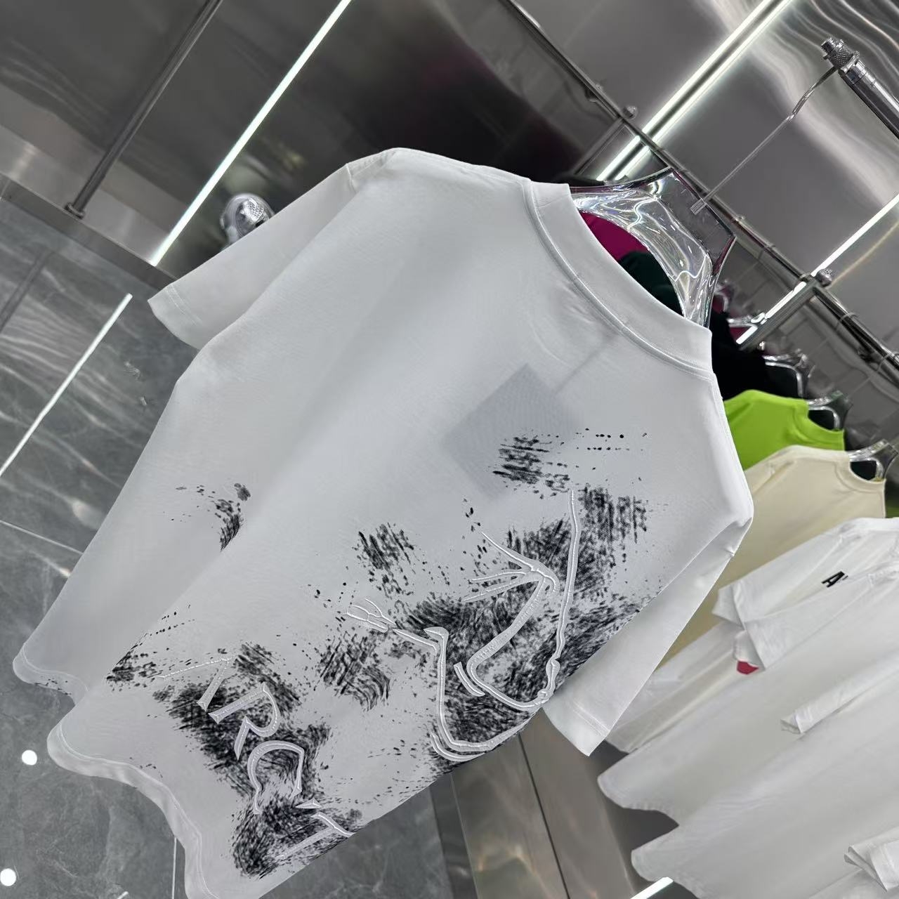 LuxluxHouse Best Quality Clothes T-shirt Arcteryx