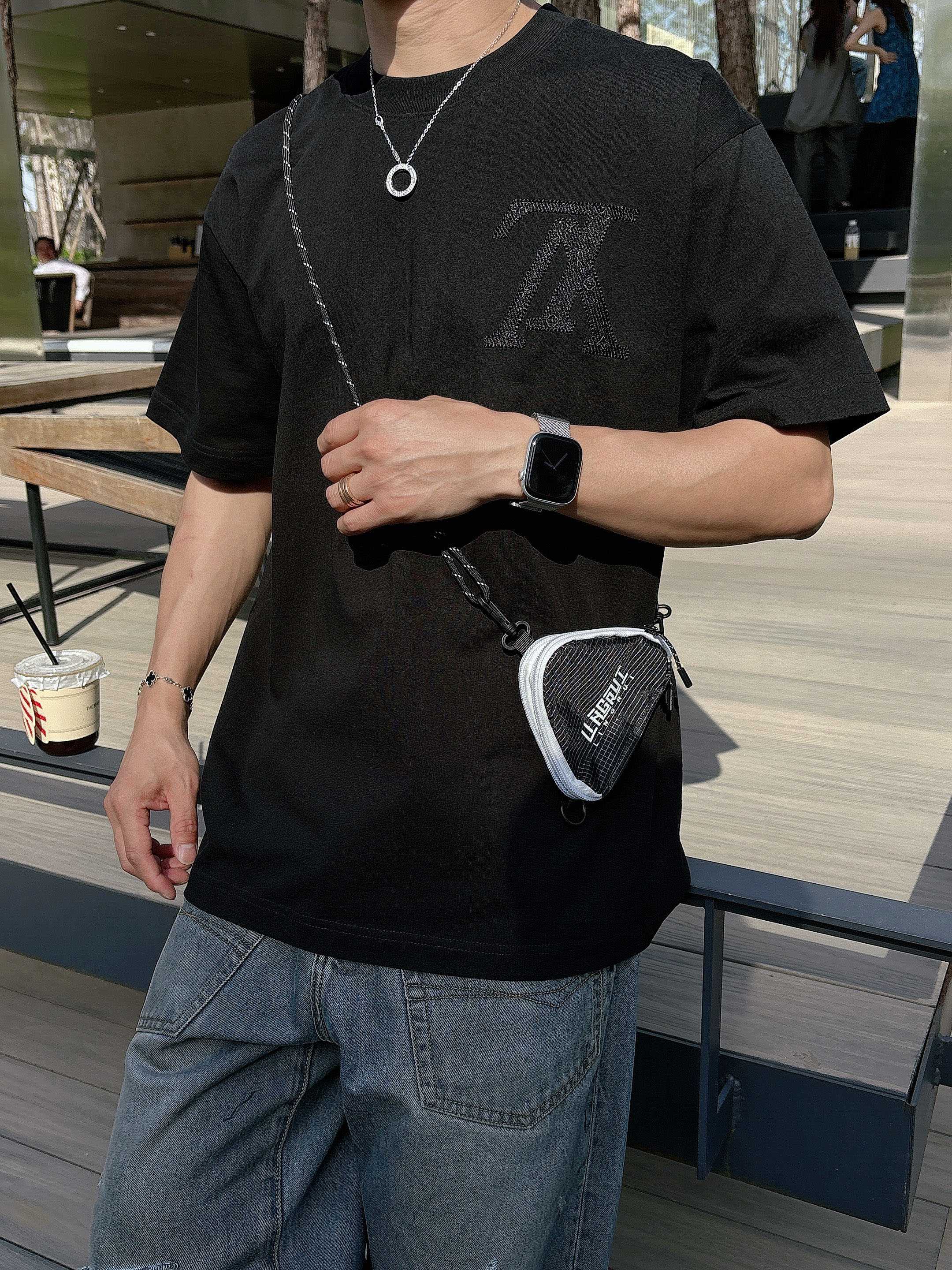 LuxluxHouse Best Quality Clothes T-shirt Louis Vuitton