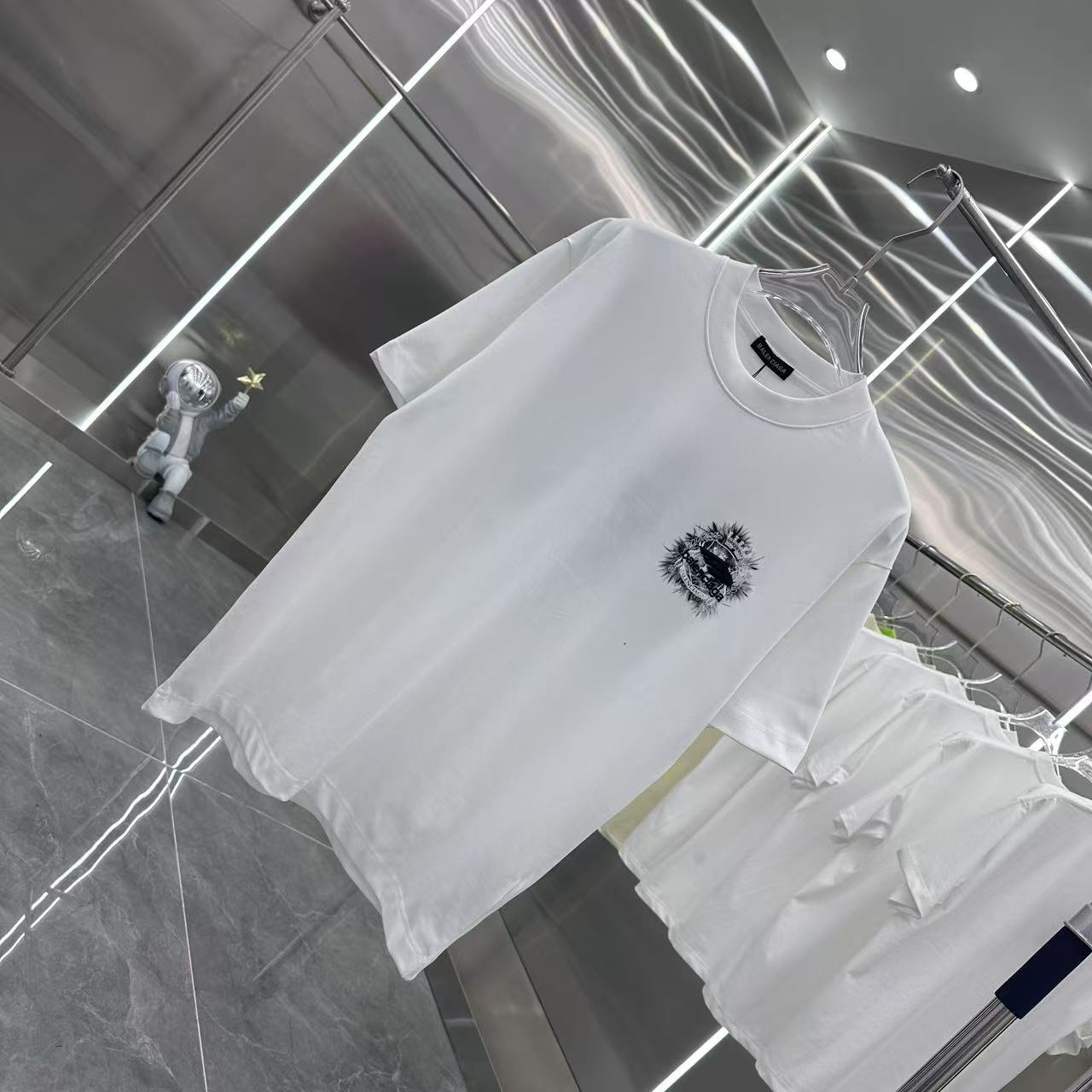 LuxluxHouse Best Quality Clothes Balenciaga T-shirt