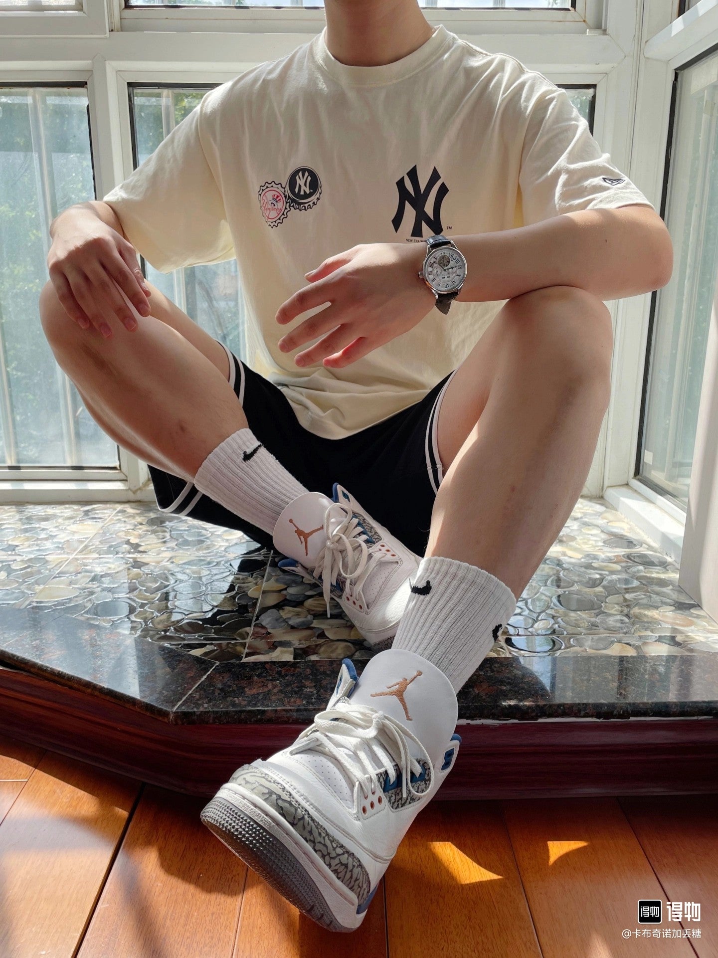 LuxluxHouse Best Quality Clothes The North Face & MLB T-shirt