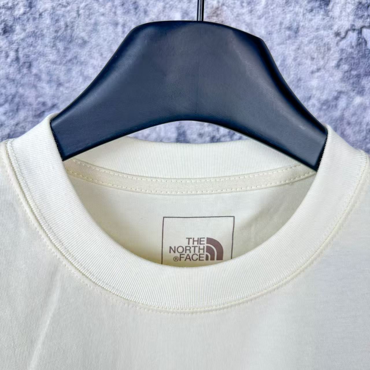 LuxluxHouse Best Quality Clothes The North Face & MLB T-shirt