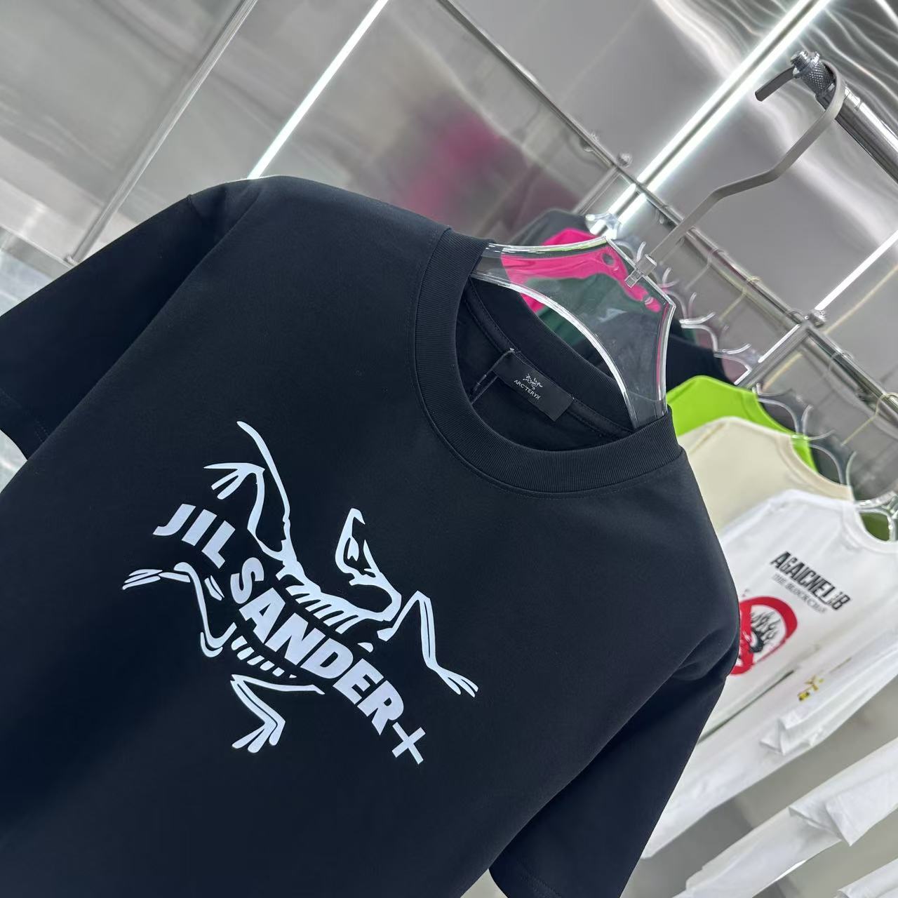 LuxluxHouse Best Quality Clothes T-shirt Arcteryx