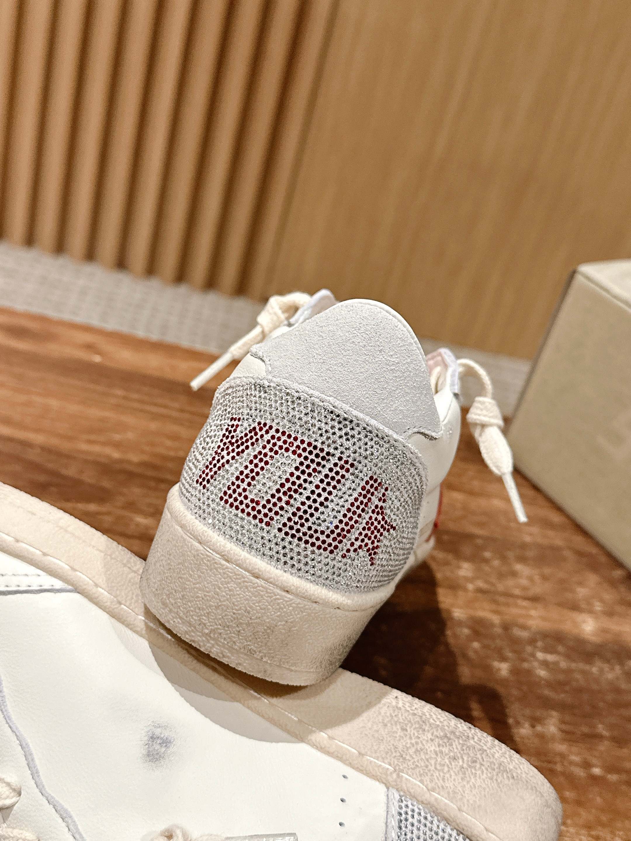 LuxluxHouse Best Quality Shoes Golden Goose