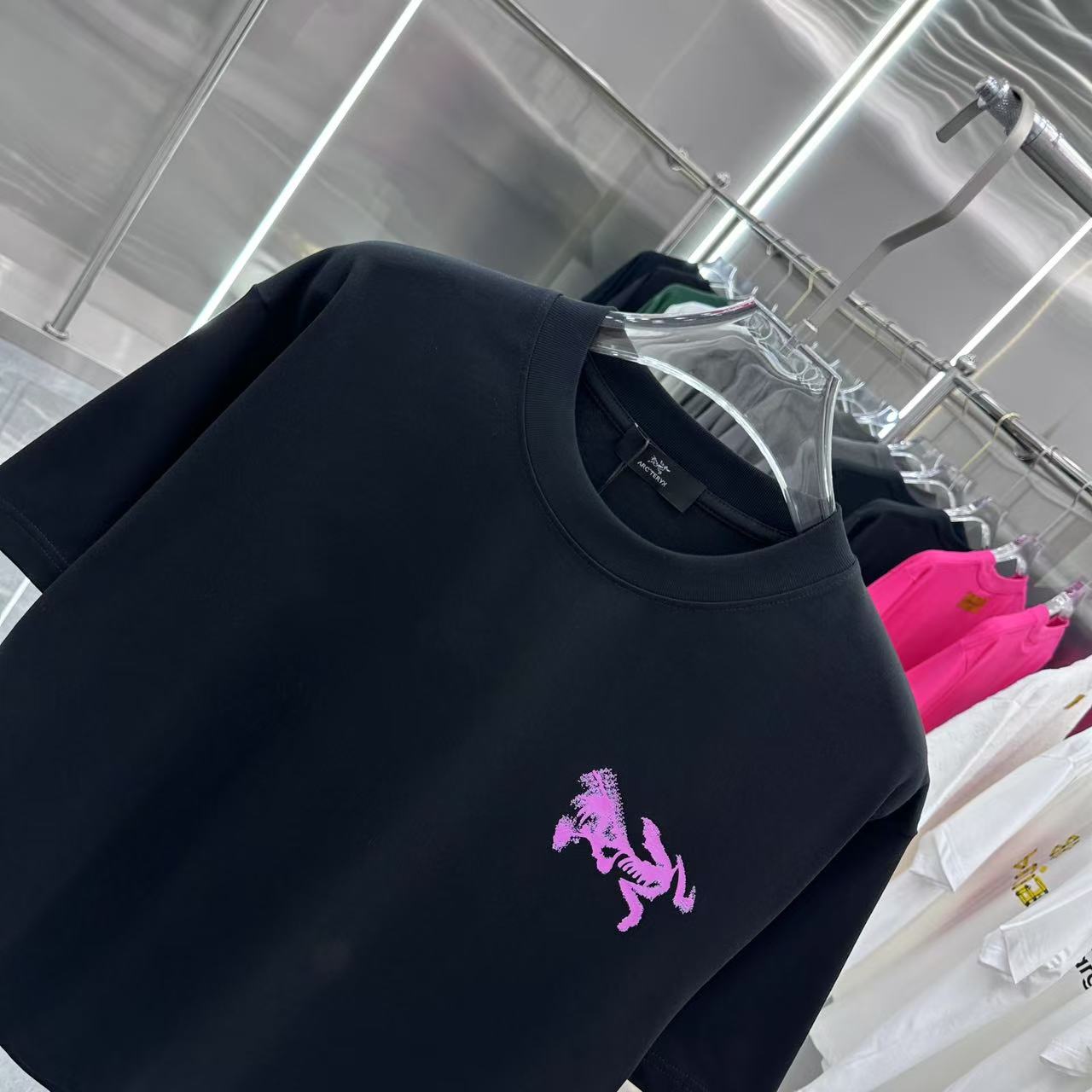 LuxluxHouse Best Quality Clothes T-shirt Arcteryx