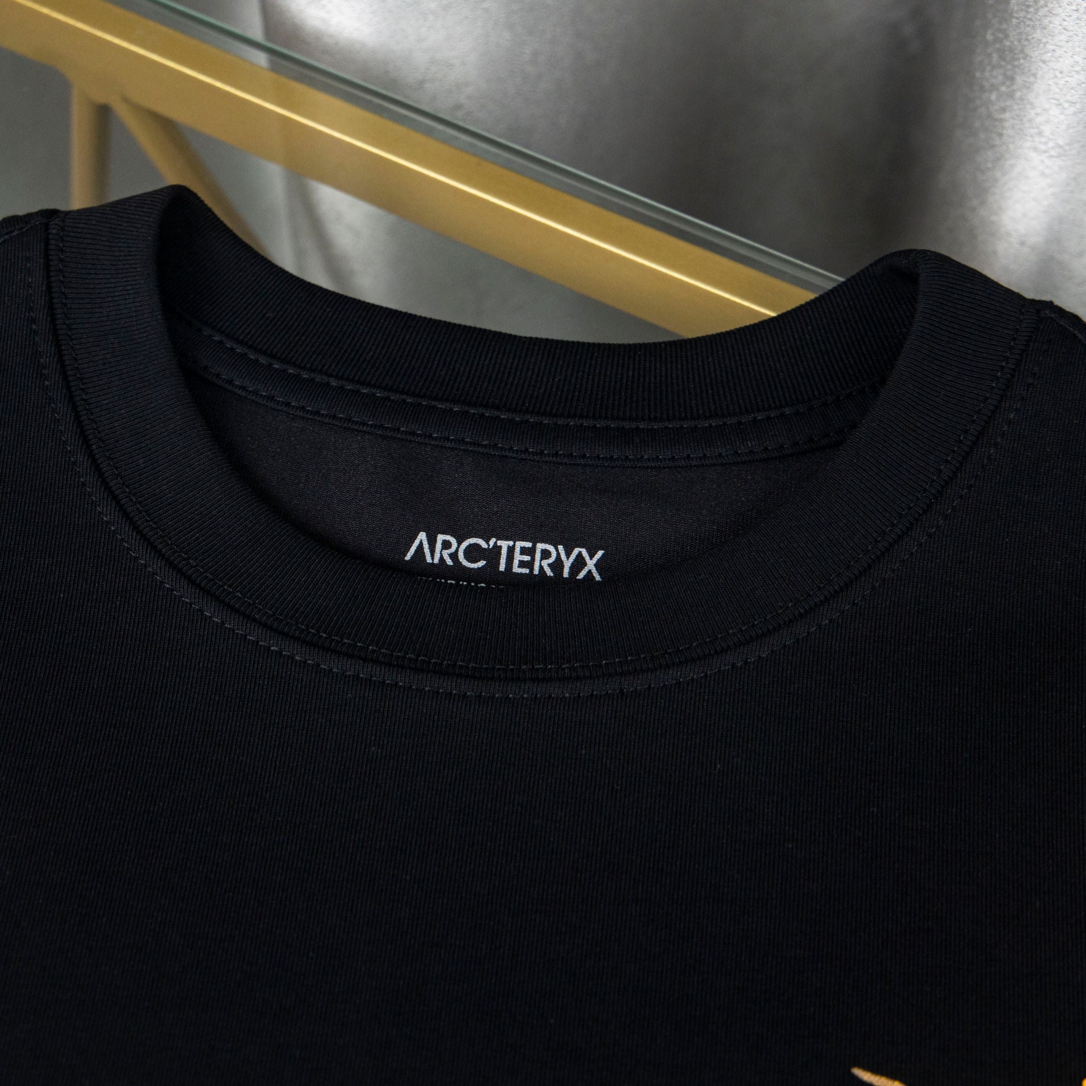 LuxluxHouse Best Quality Clothes T-shirt Arcteryx