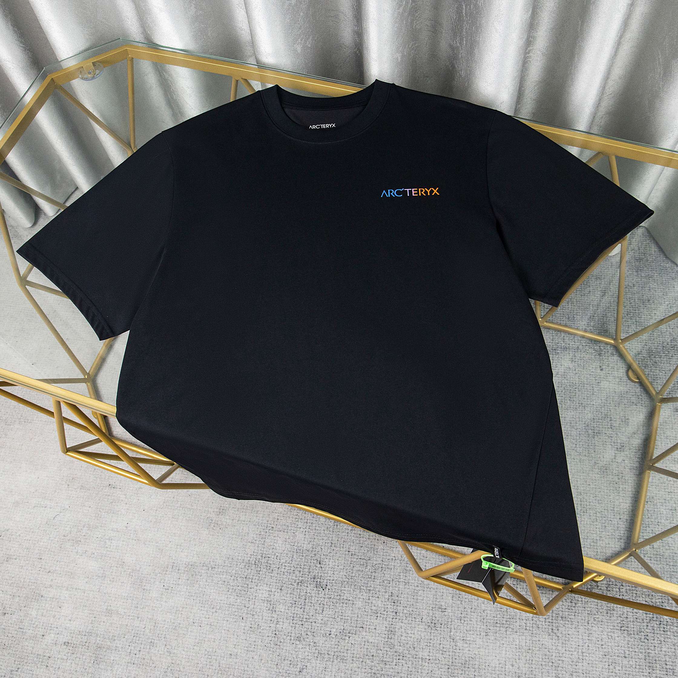 LuxluxHouse Best Quality Clothes T-shirt Arcteryx