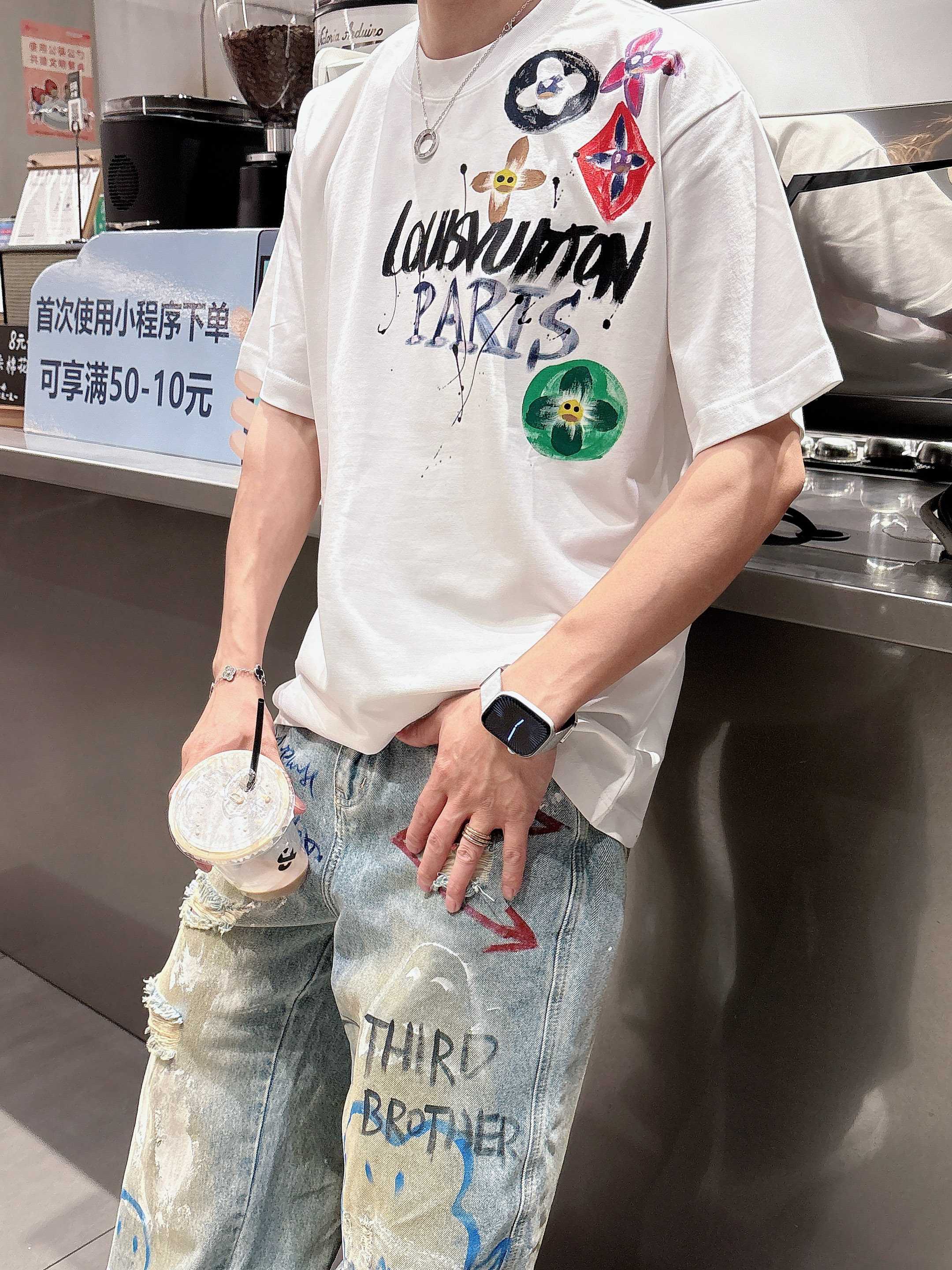 LuxluxHouse Best Quality Clothes T-shirt Louis Vuitton