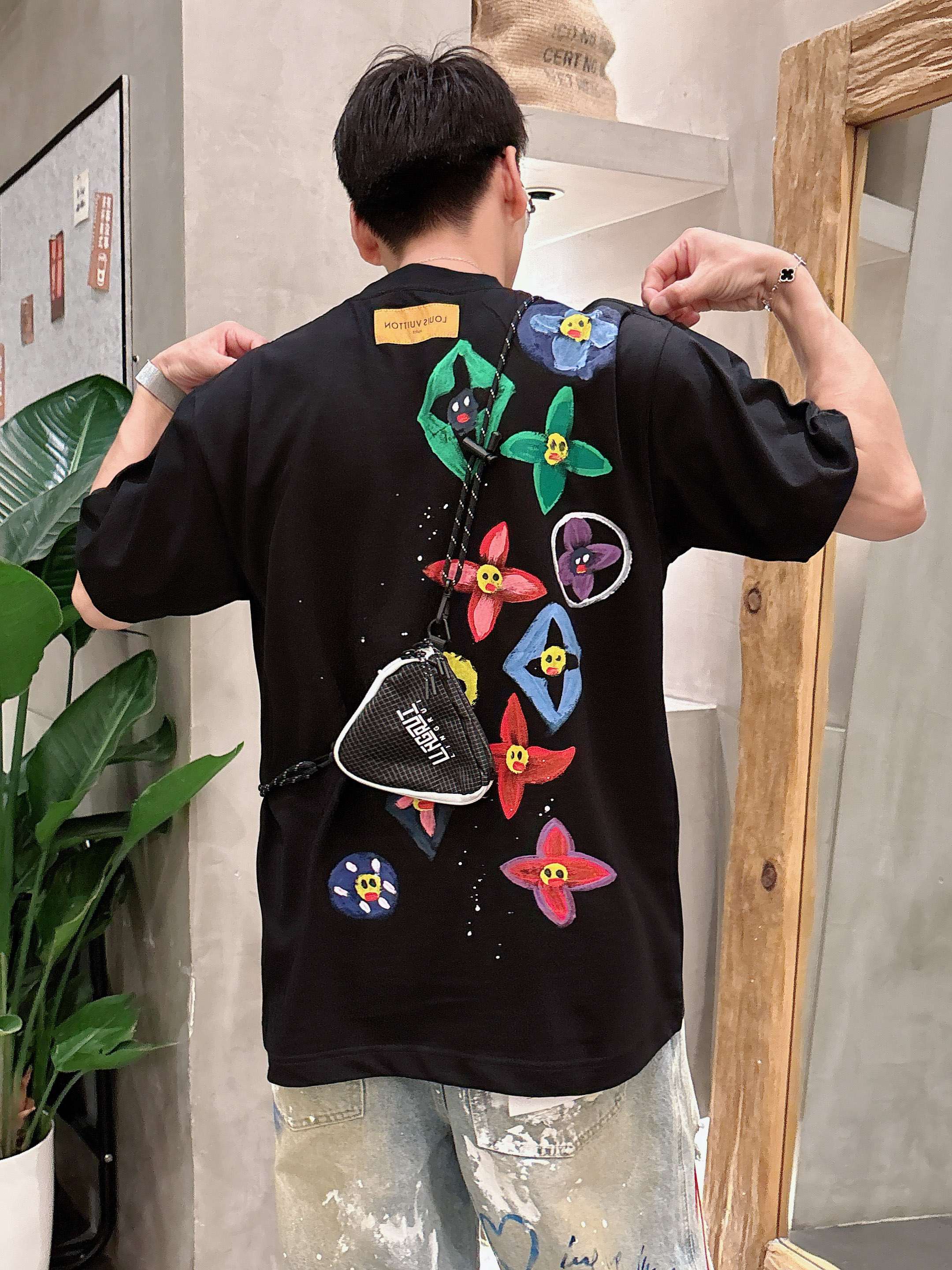 LuxluxHouse Best Quality Clothes T-shirt Louis Vuitton