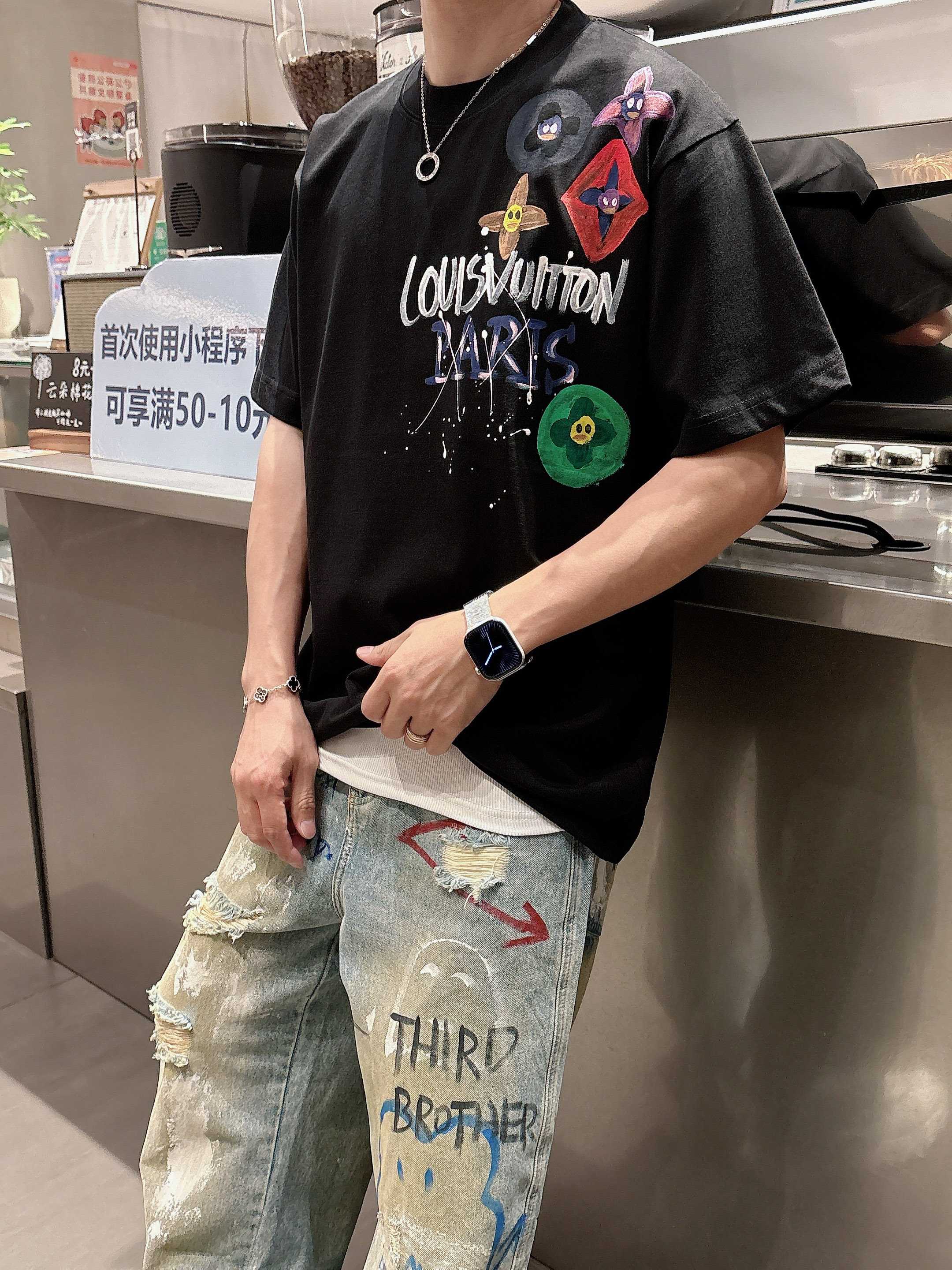 LuxluxHouse Best Quality Clothes T-shirt Louis Vuitton