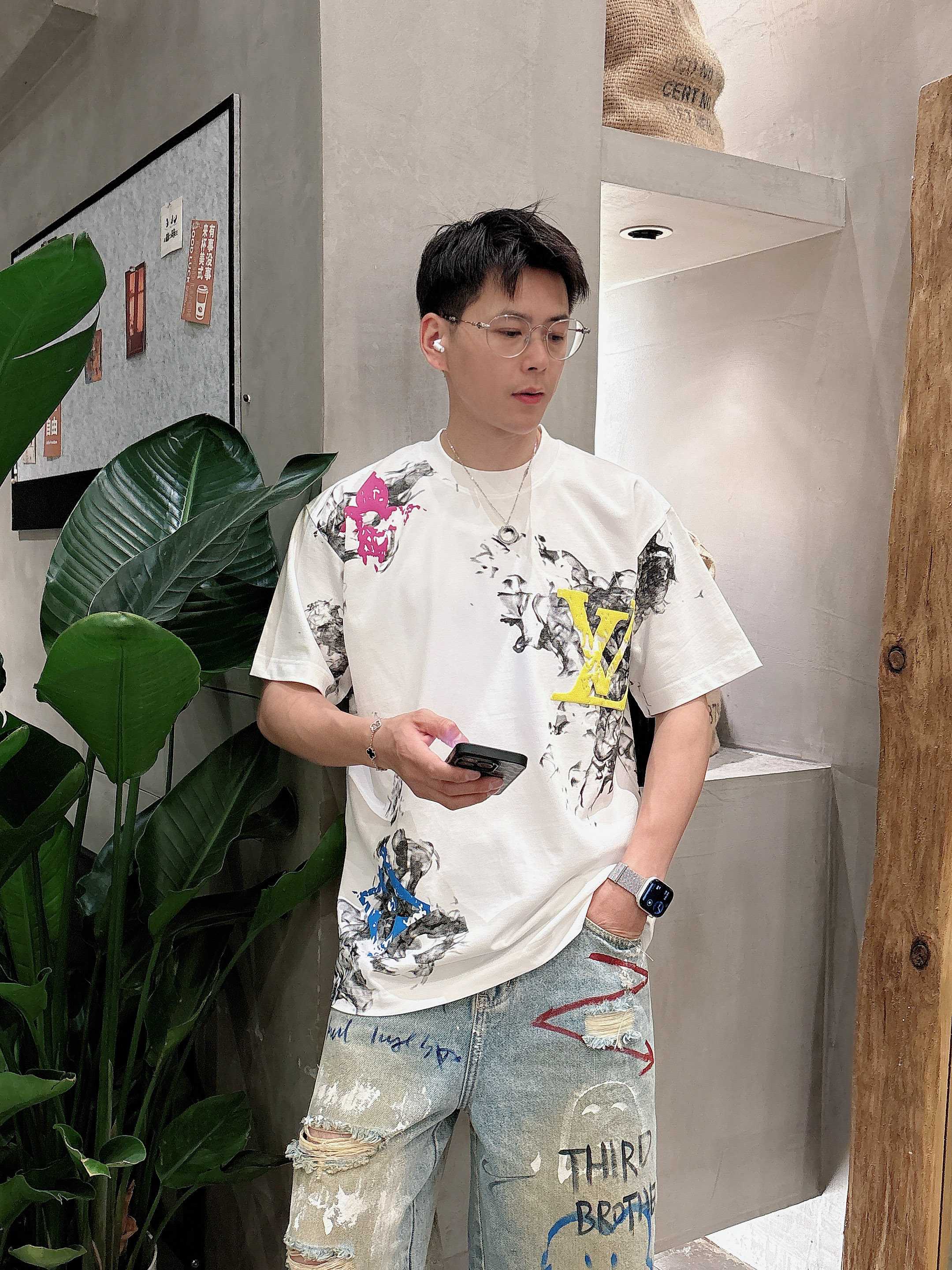 LuxluxHouse Best Quality Clothes T-shirt Louis Vuitton