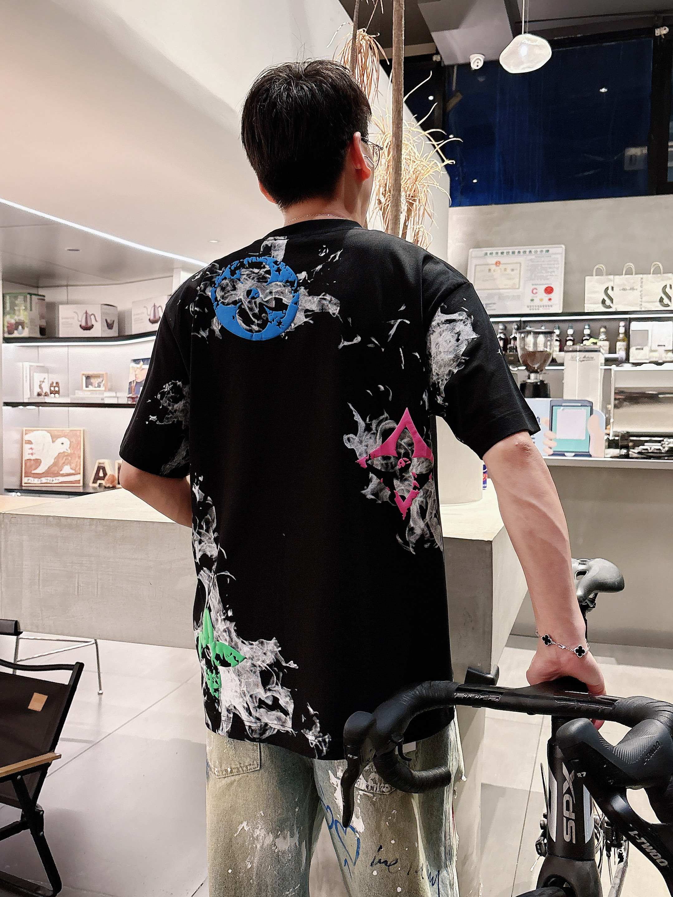 LuxluxHouse Best Quality Clothes T-shirt Louis Vuitton