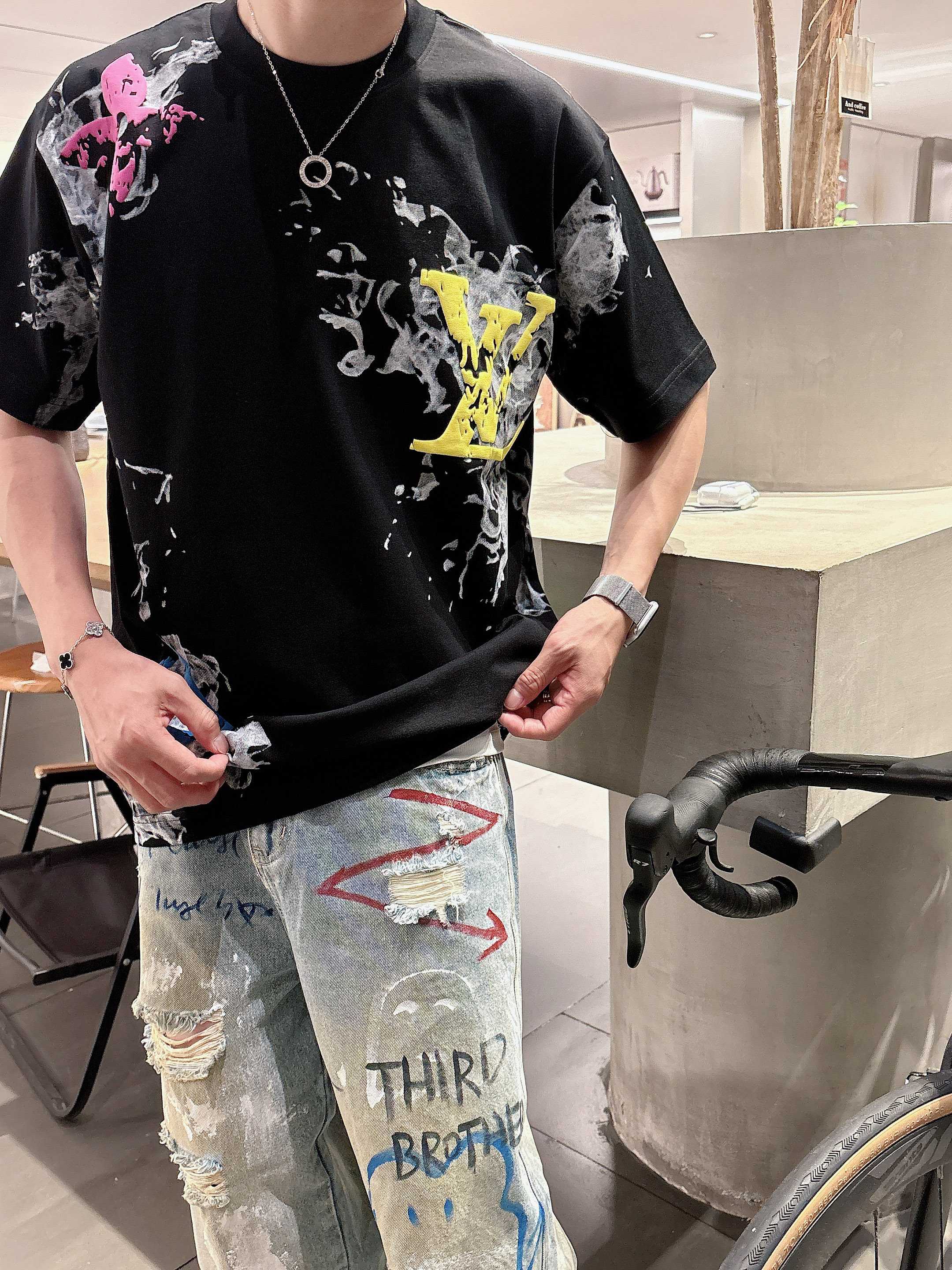 LuxluxHouse Best Quality Clothes T-shirt Louis Vuitton