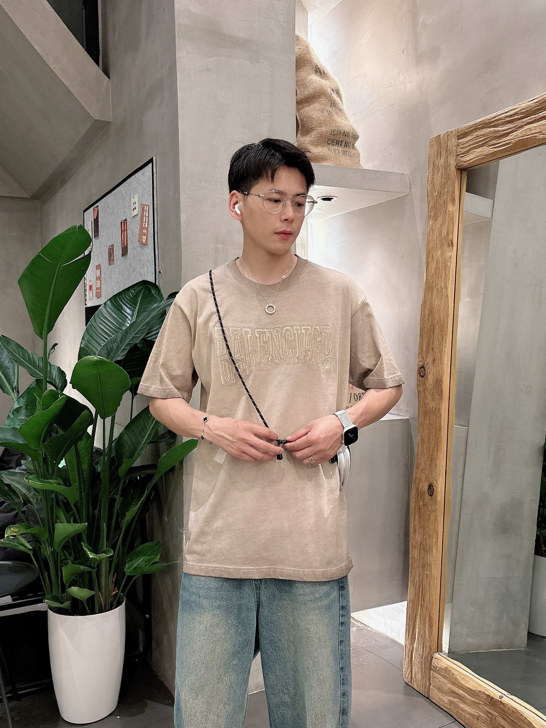 LuxluxHouse Best Quality Clothes Balenciaga T-shirt