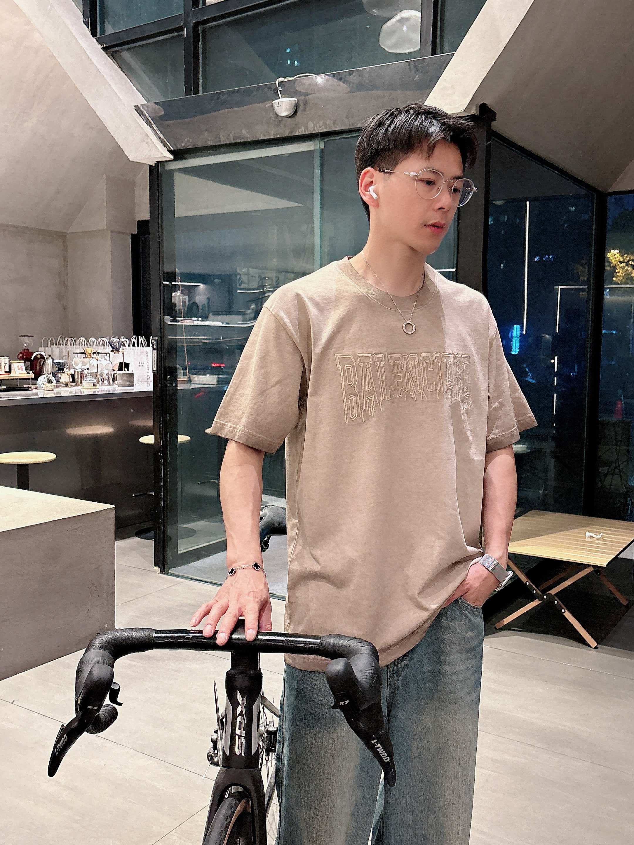 LuxluxHouse Best Quality Clothes Balenciaga T-shirt