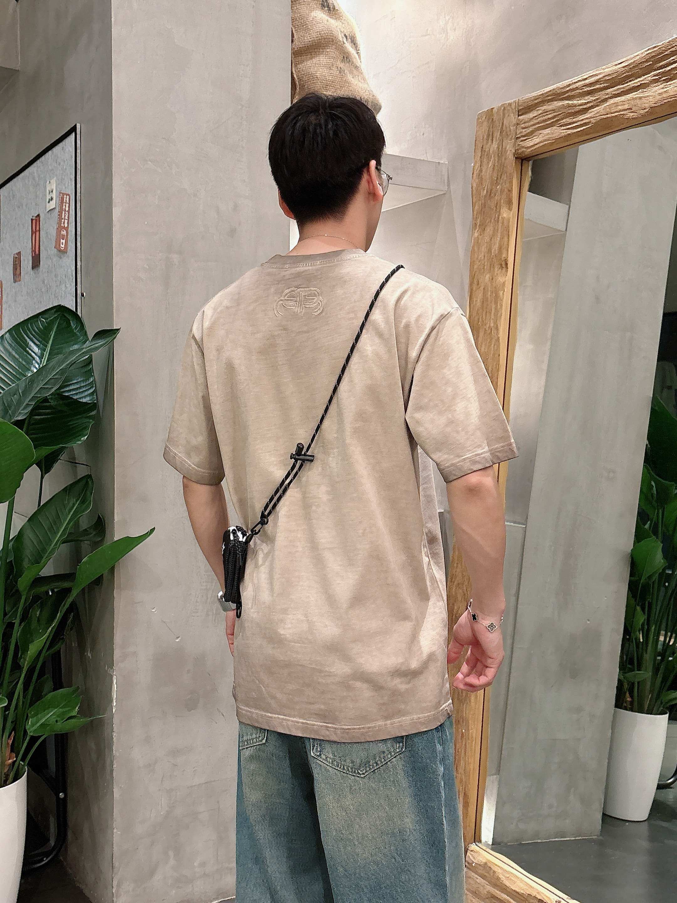 LuxluxHouse Best Quality Clothes Balenciaga T-shirt