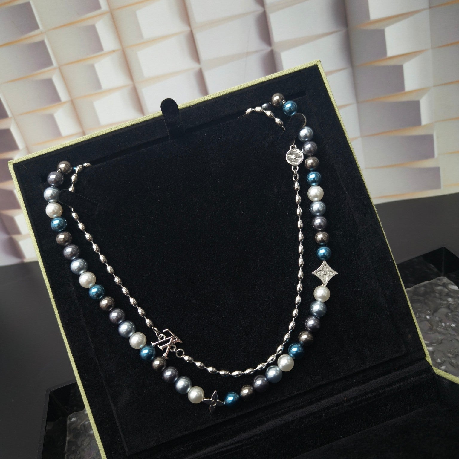 LuxluxHouse Best Quality Accessories Necklace Bracelet Louis Vuitton