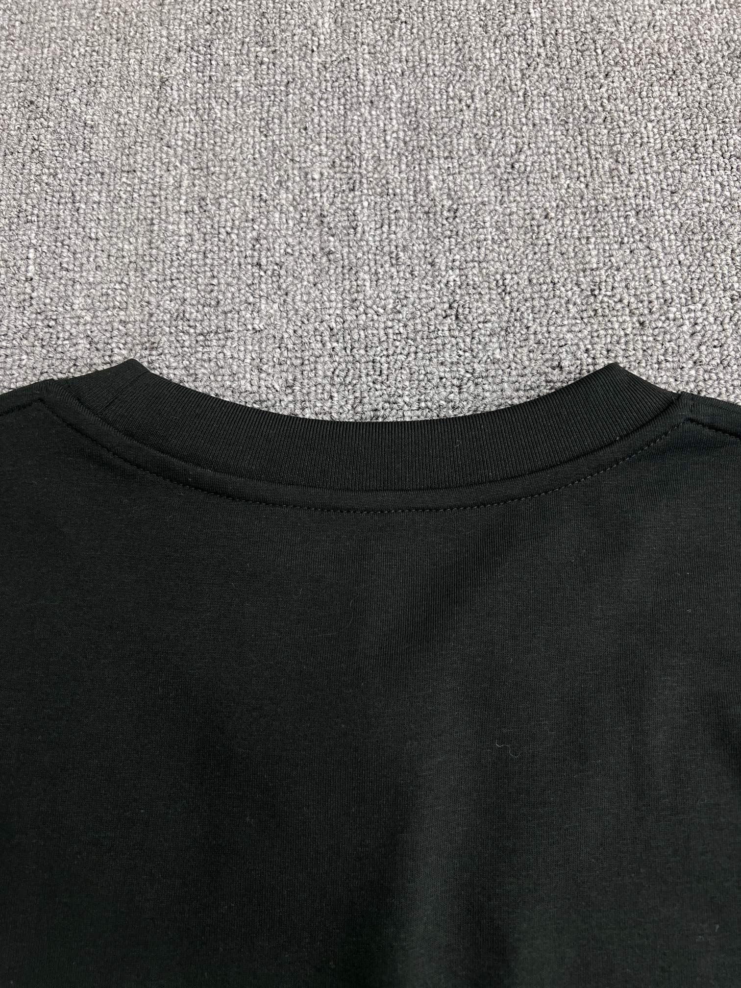 LuxluxHouse Best Quality Clothes T-shirt Loewe
