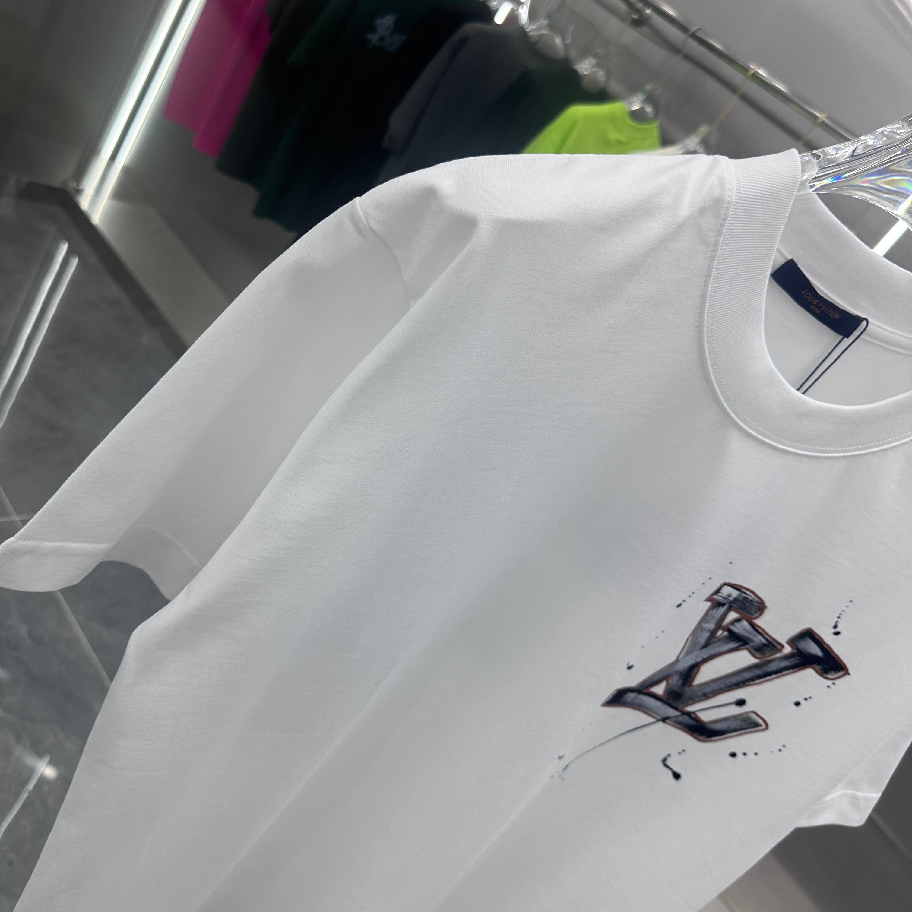 LuxluxHouse Best Quality Clothes T-shirt Louis Vuitton