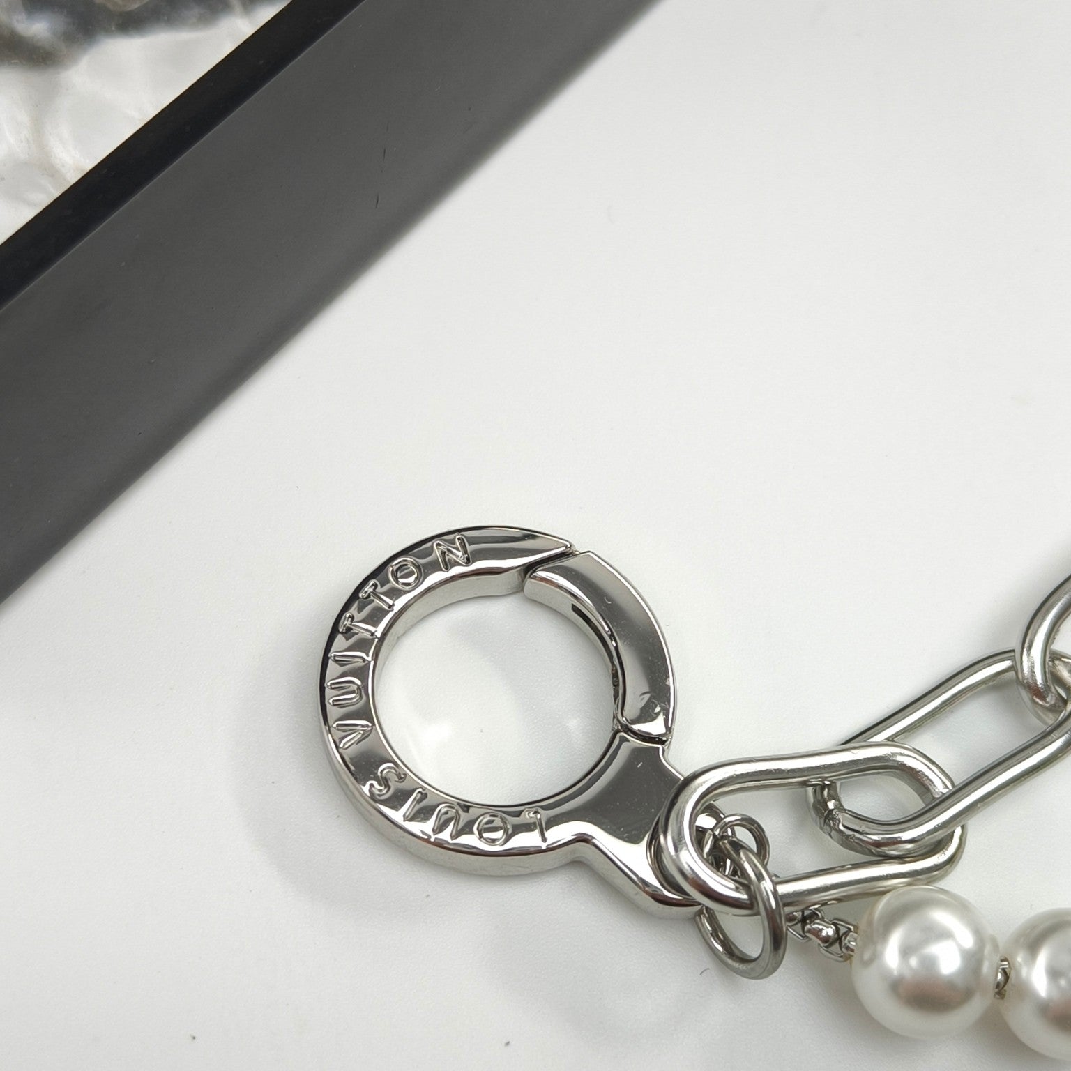 LuxluxHouse Best Quality Accessories Louis Vuitton Keychain