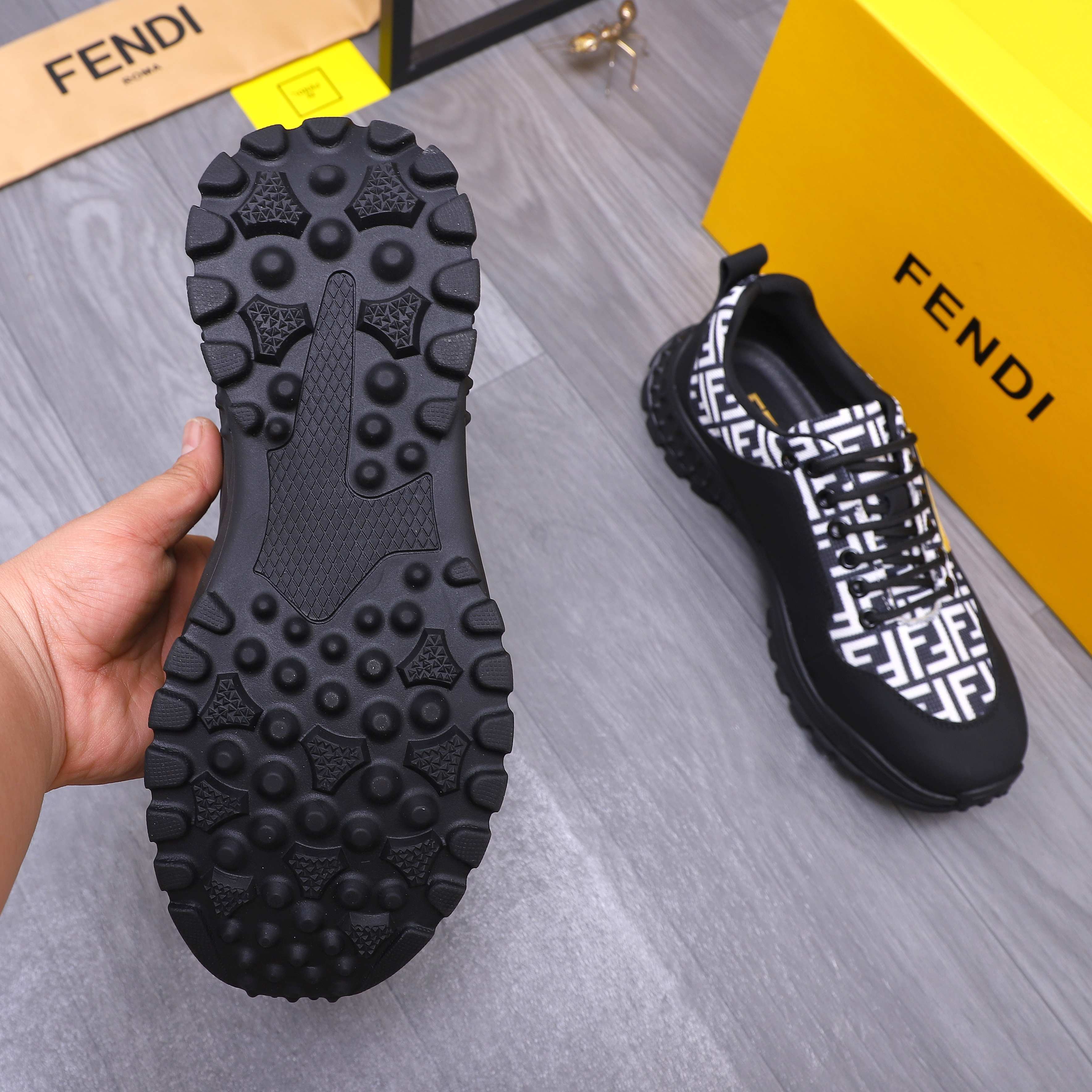 LuxluxHouse Best Quality Shoes Fendi