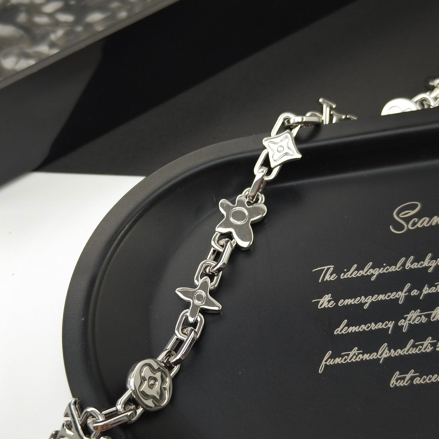 LuxluxHouse Best Quality Accessories Louis Vuitton Keychain