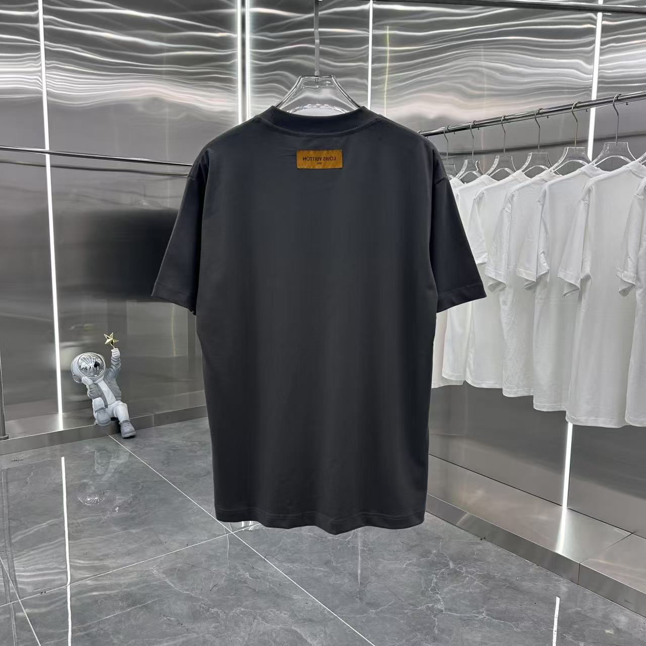 LuxluxHouse Best Quality Clothes T-shirt Louis Vuitton