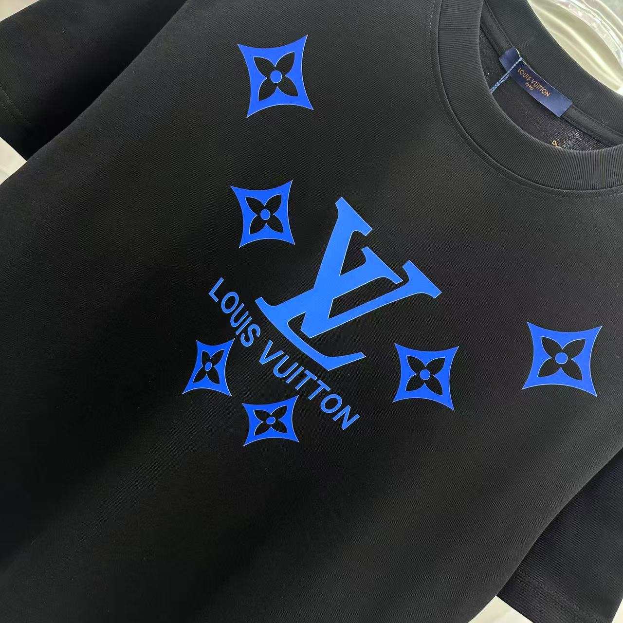 LuxluxHouse Best Quality Clothes T-shirt Louis Vuitton