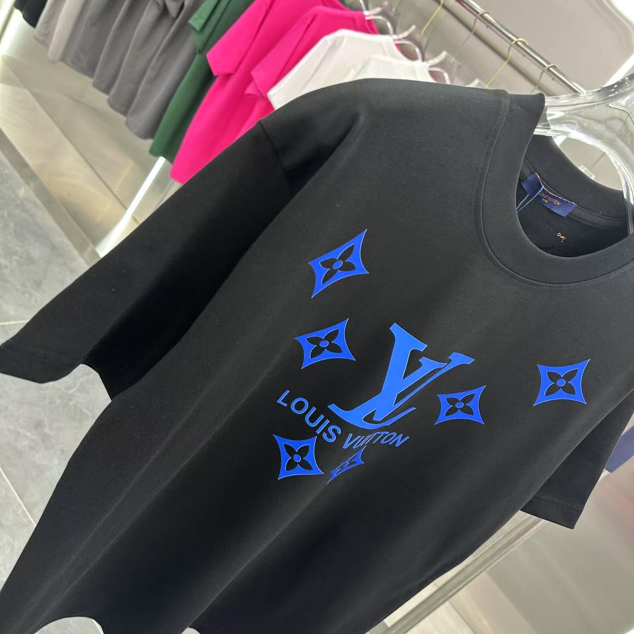 LuxluxHouse Best Quality Clothes T-shirt Louis Vuitton