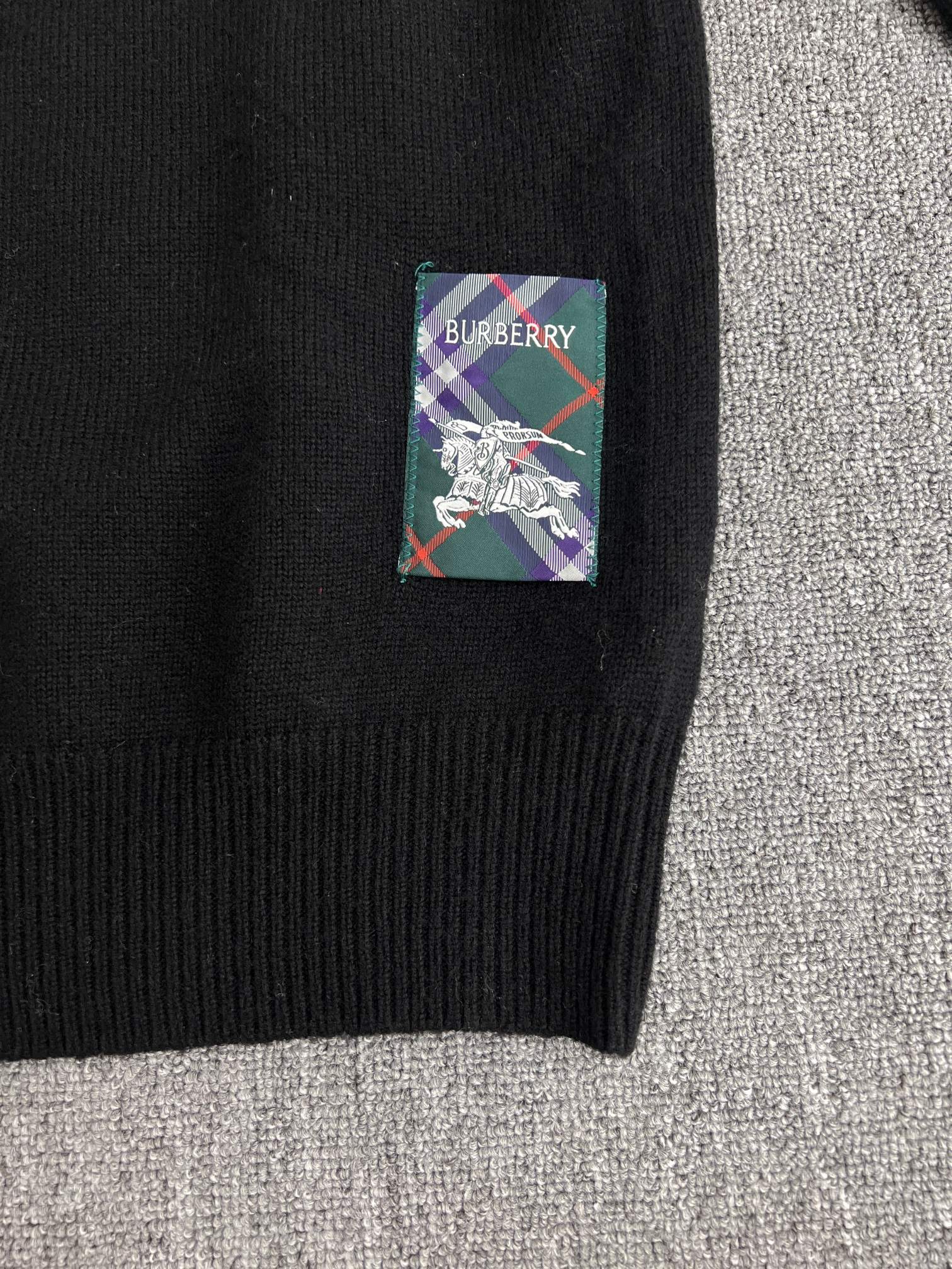 LuxluxHouse Best Quality Clothes Burberry Hoodie & Sweater