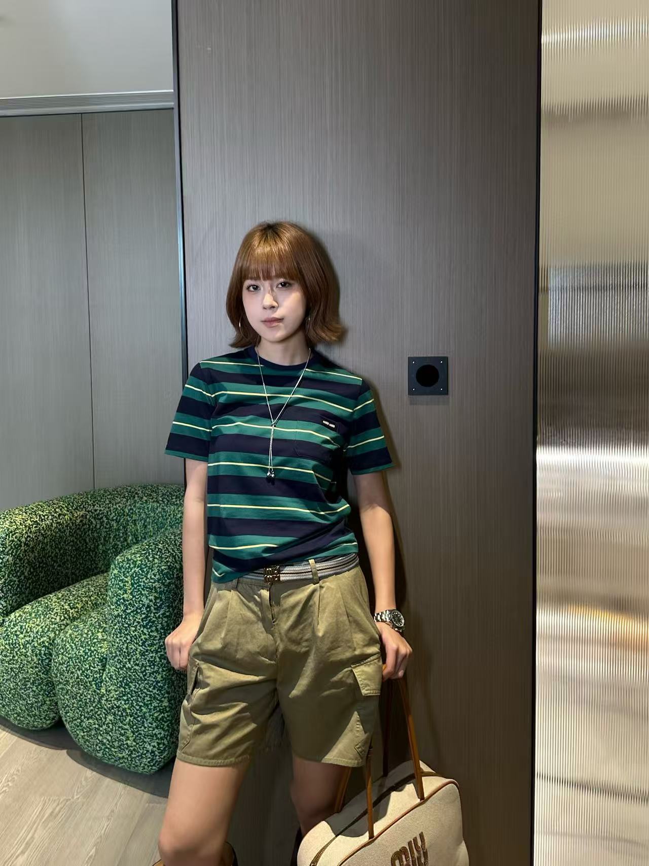 LuxluxHouse Best Quality Clothes Miu Miu T-shirt