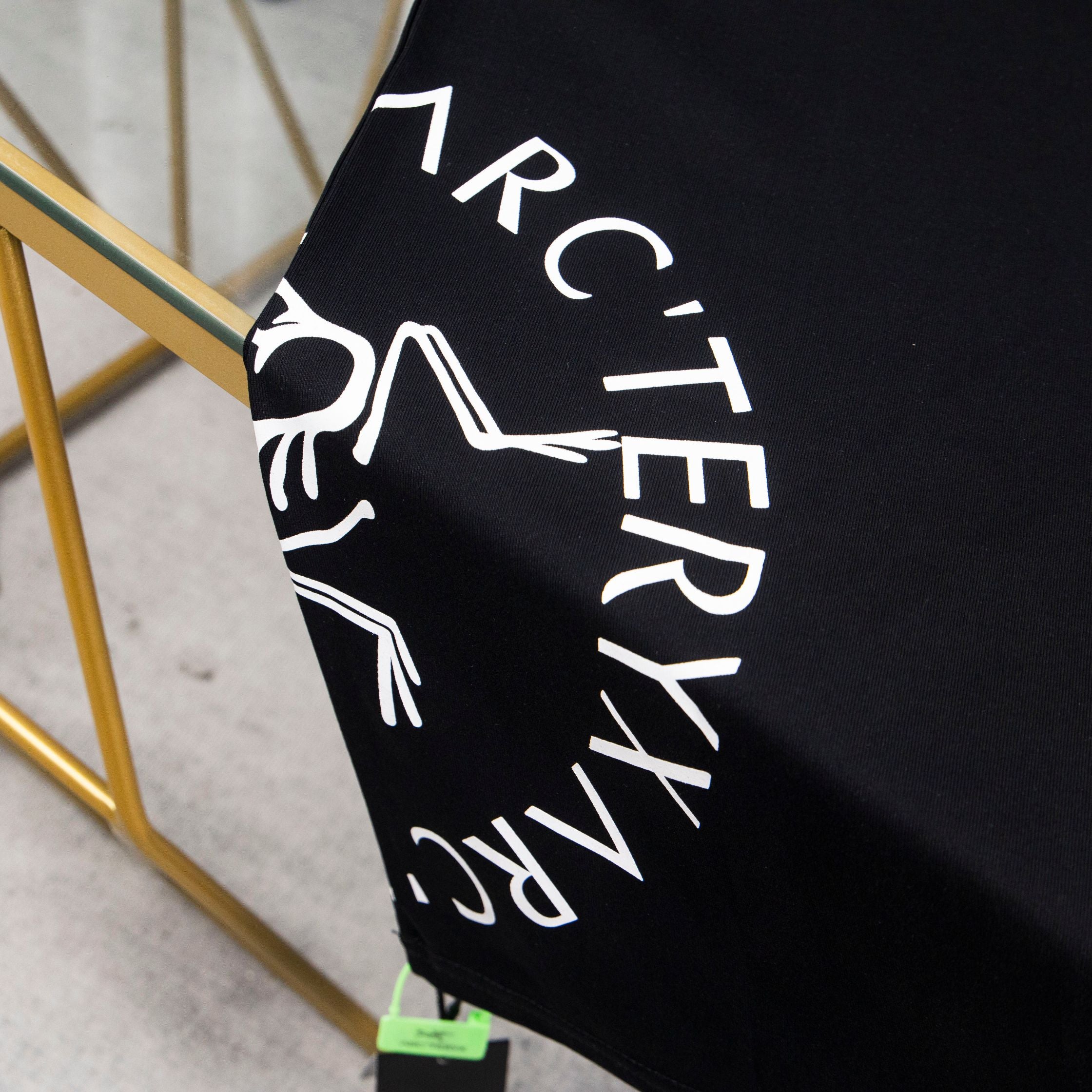 LuxluxHouse Best Quality Clothes T-shirt Arcteryx