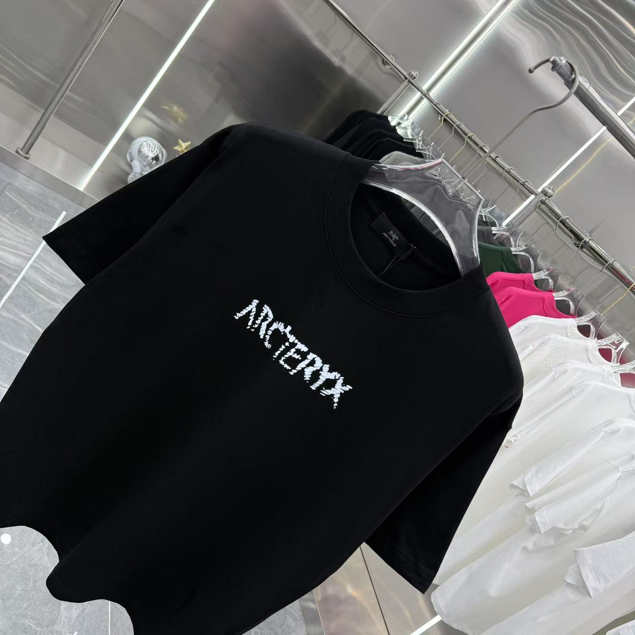 LuxluxHouse Best Quality Clothes T-shirt Arcteryx