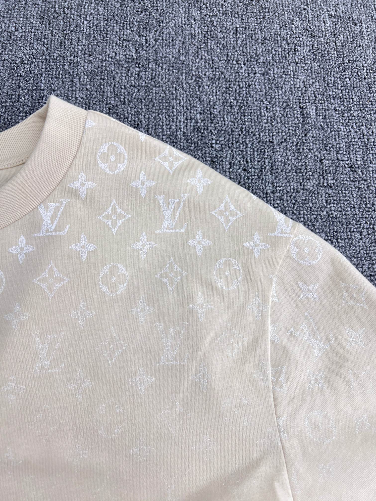 LuxluxHouse Best Quality Clothes T-shirt Louis Vuitton