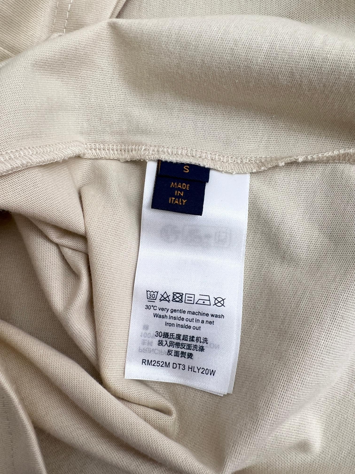 LuxluxHouse Best Quality Clothes T-shirt Louis Vuitton