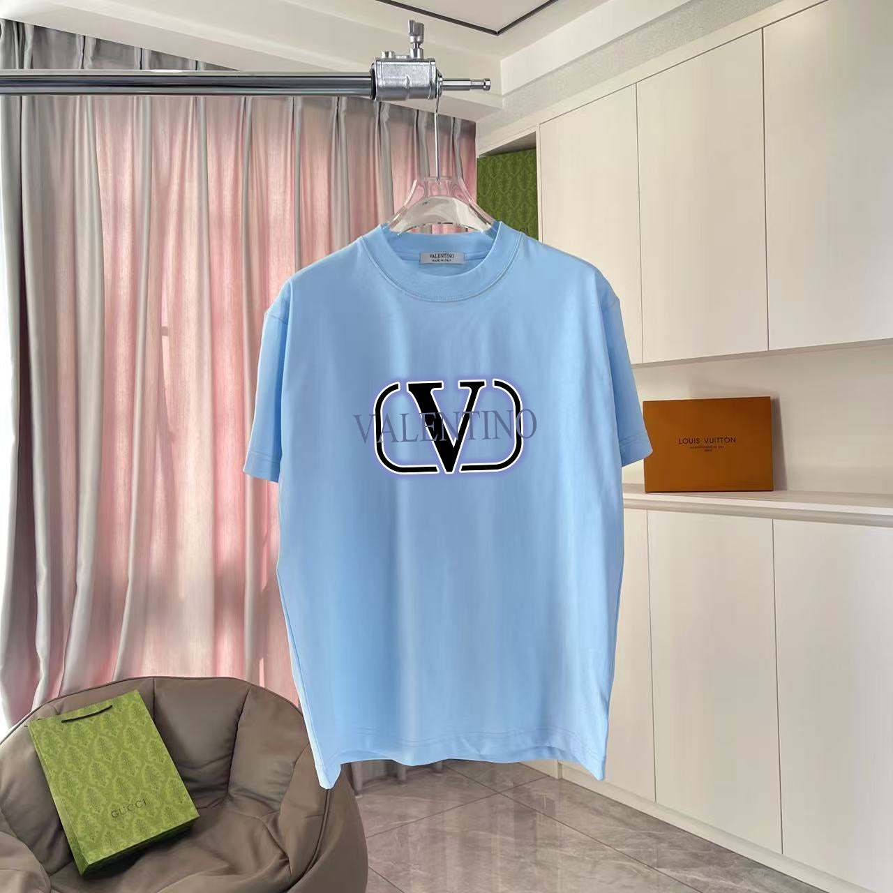 LuxluxHouse Best Quality Clothes Valentino T-shirt