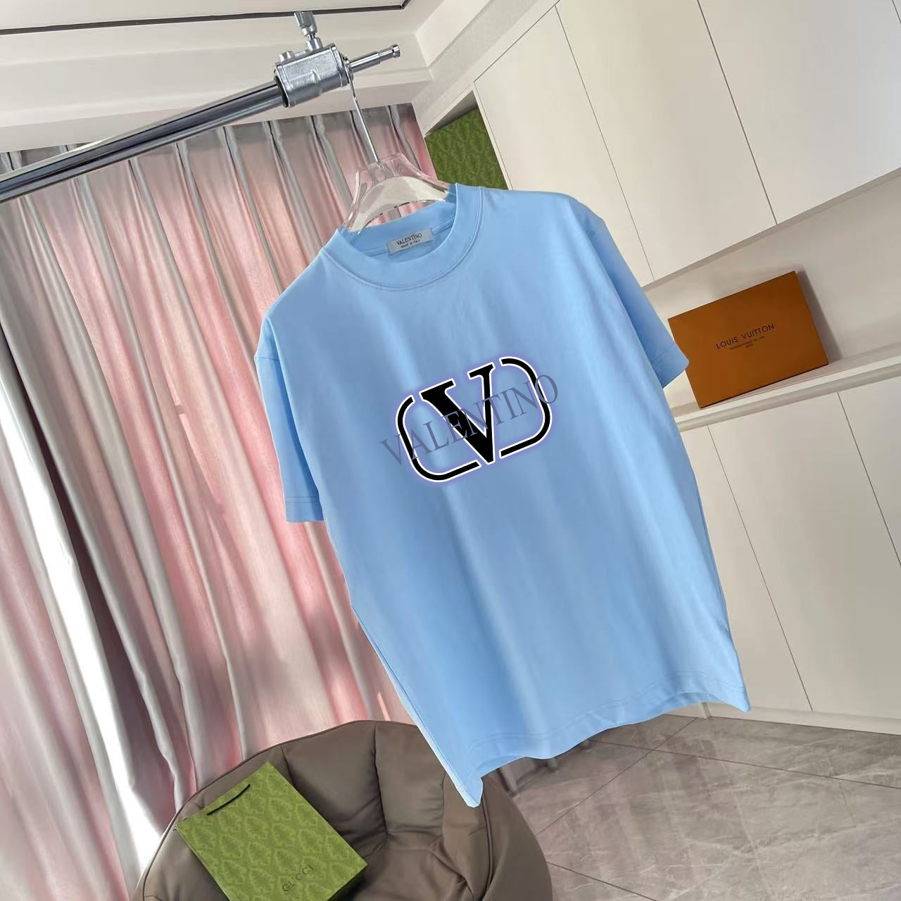 LuxluxHouse Best Quality Clothes Valentino T-shirt