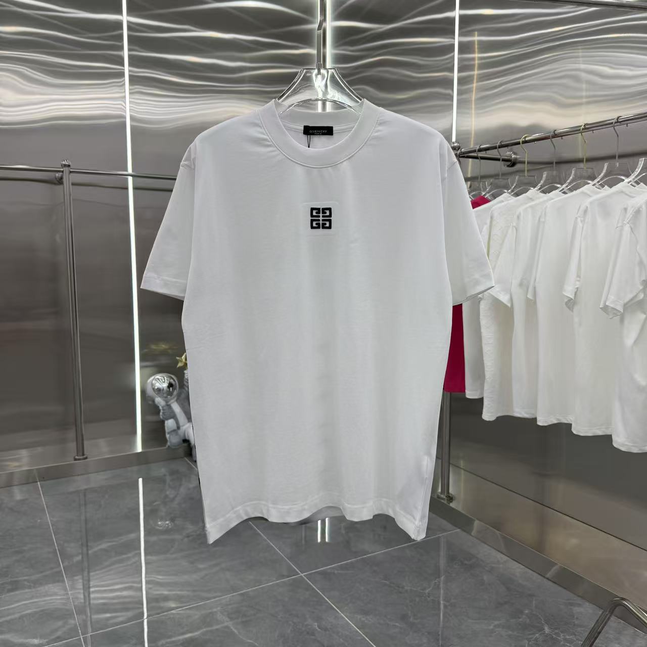 LuxluxHouse Best Quality Clothes Givenchy T-shirt