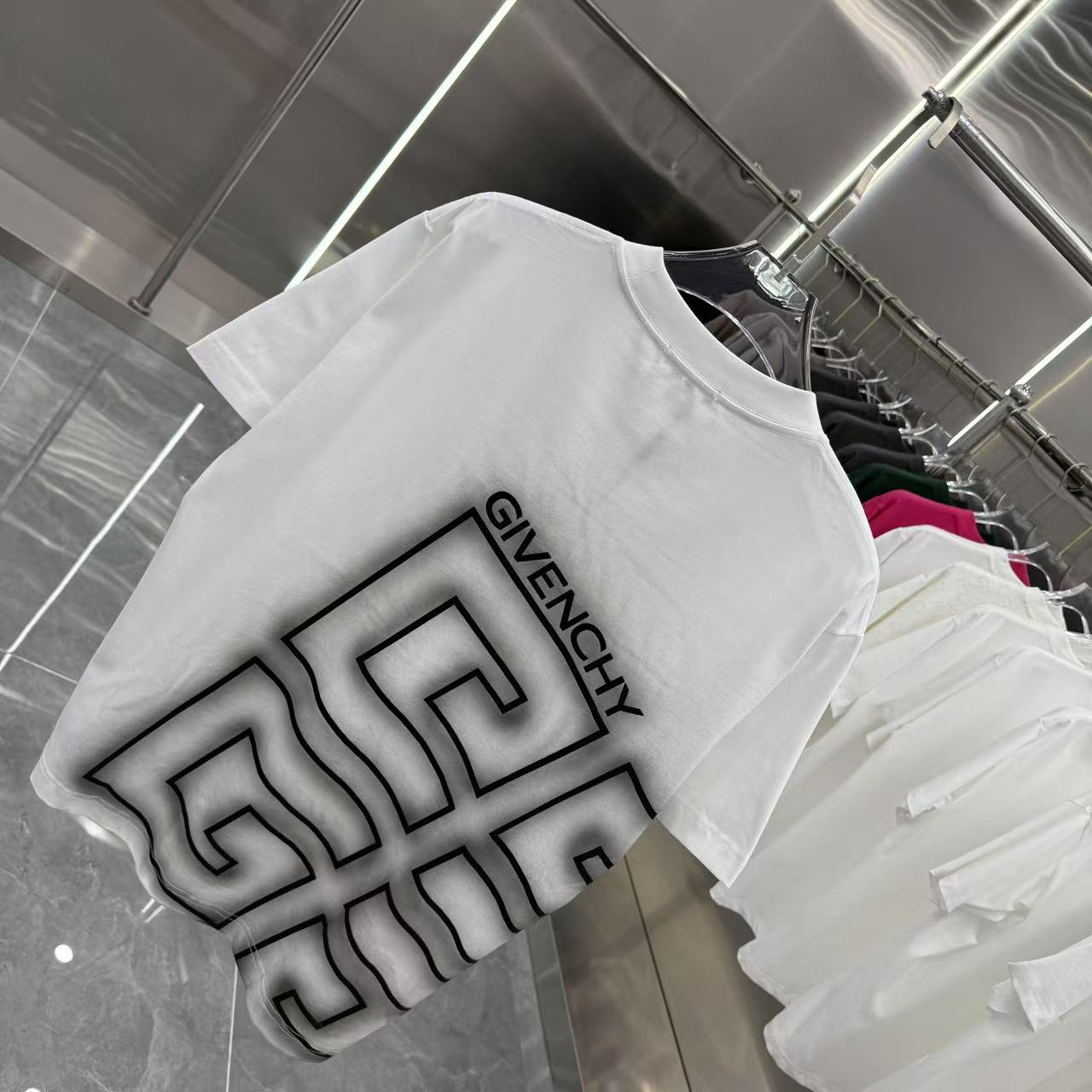 LuxluxHouse Best Quality Clothes Givenchy T-shirt