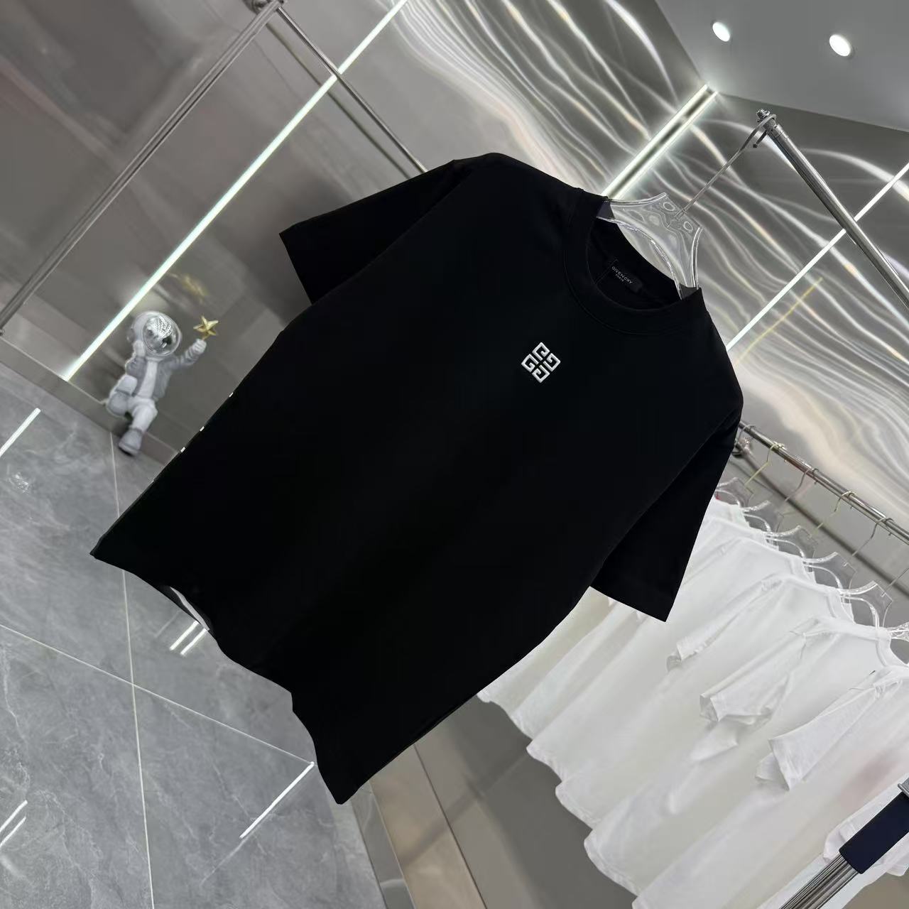 LuxluxHouse Best Quality Clothes Givenchy T-shirt