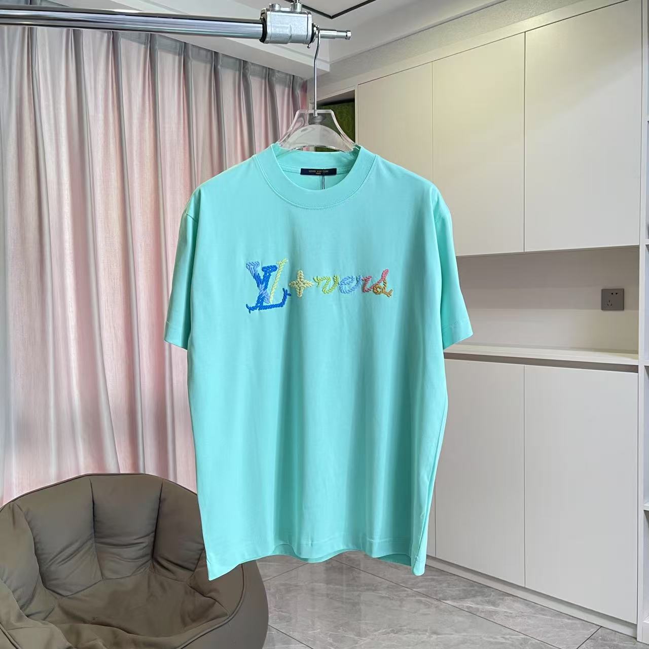 LuxluxHouse Best Quality Clothes T-shirt Louis Vuitton