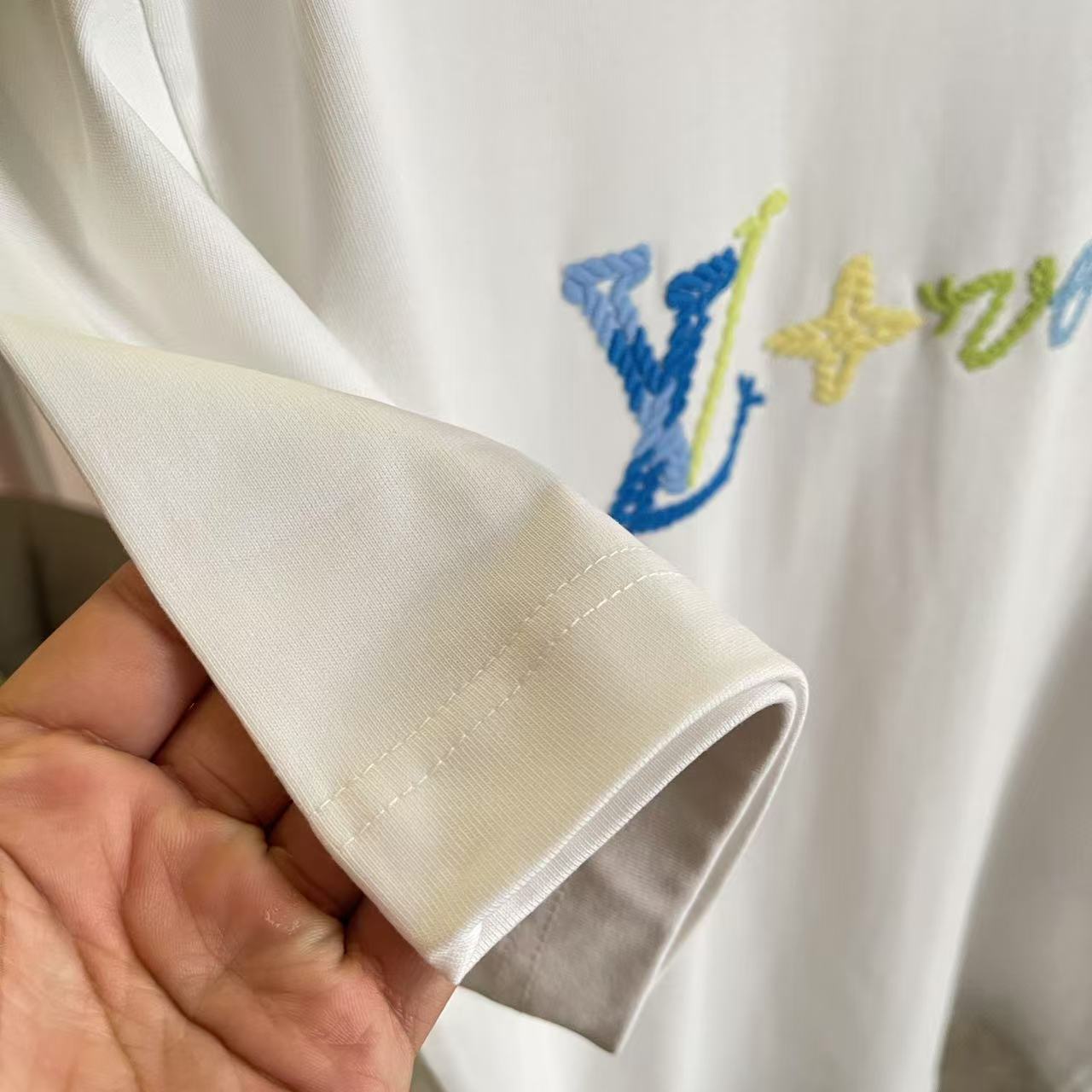 LuxluxHouse Best Quality Clothes T-shirt Louis Vuitton