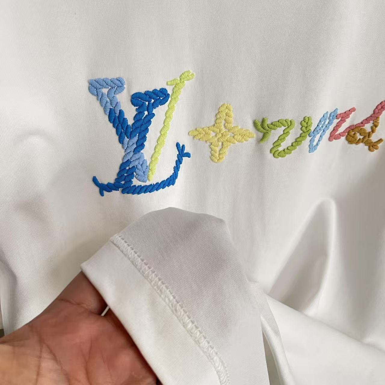LuxluxHouse Best Quality Clothes T-shirt Louis Vuitton