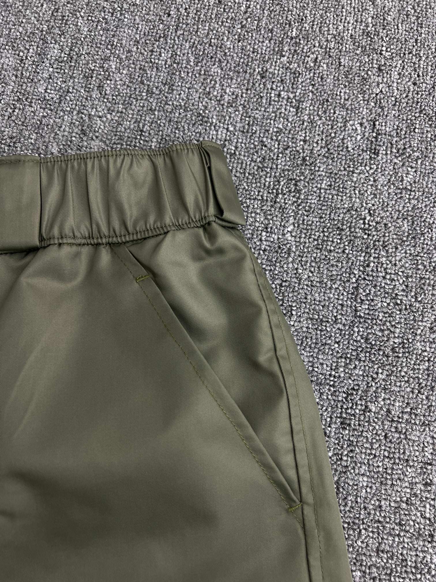 LuxluxHouse Best Quality Clothes Pants Prada