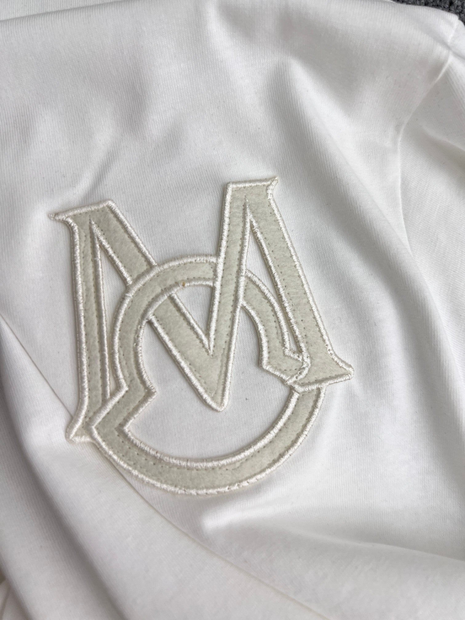 LuxluxHouse Best Quality Clothes T-shirt Moncler